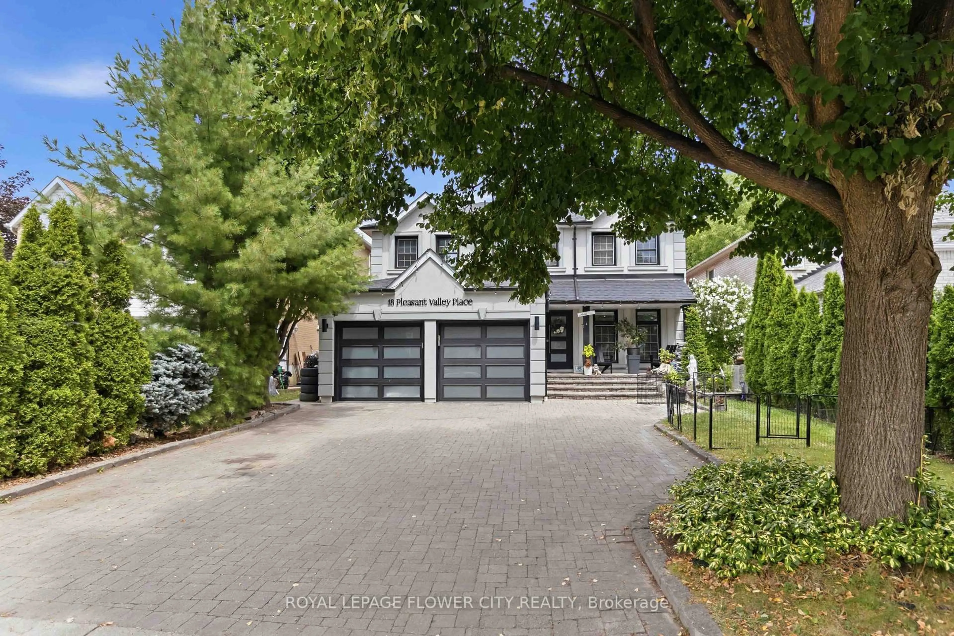 Home with brick exterior material, street for 18 Pleasant Valley Pl, Brampton Ontario L6S 5S2