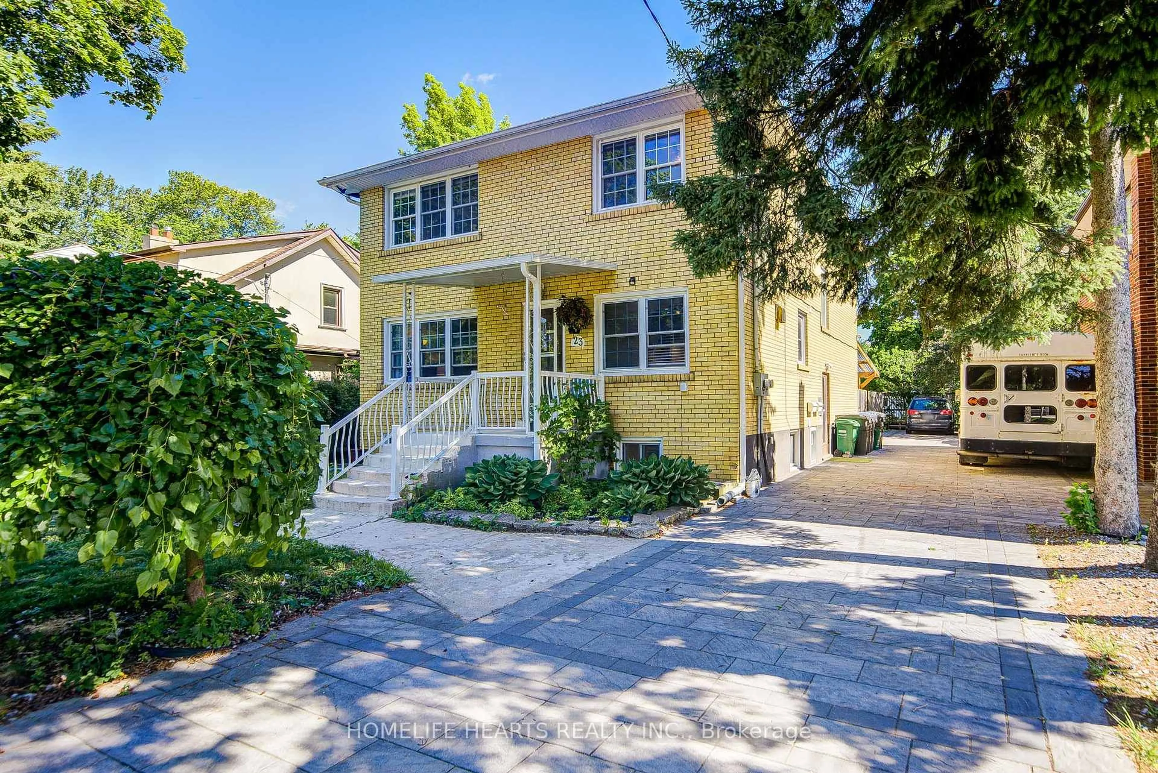 Unknown for 23 Broadview Ave, Mississauga Ontario L5H 2S8