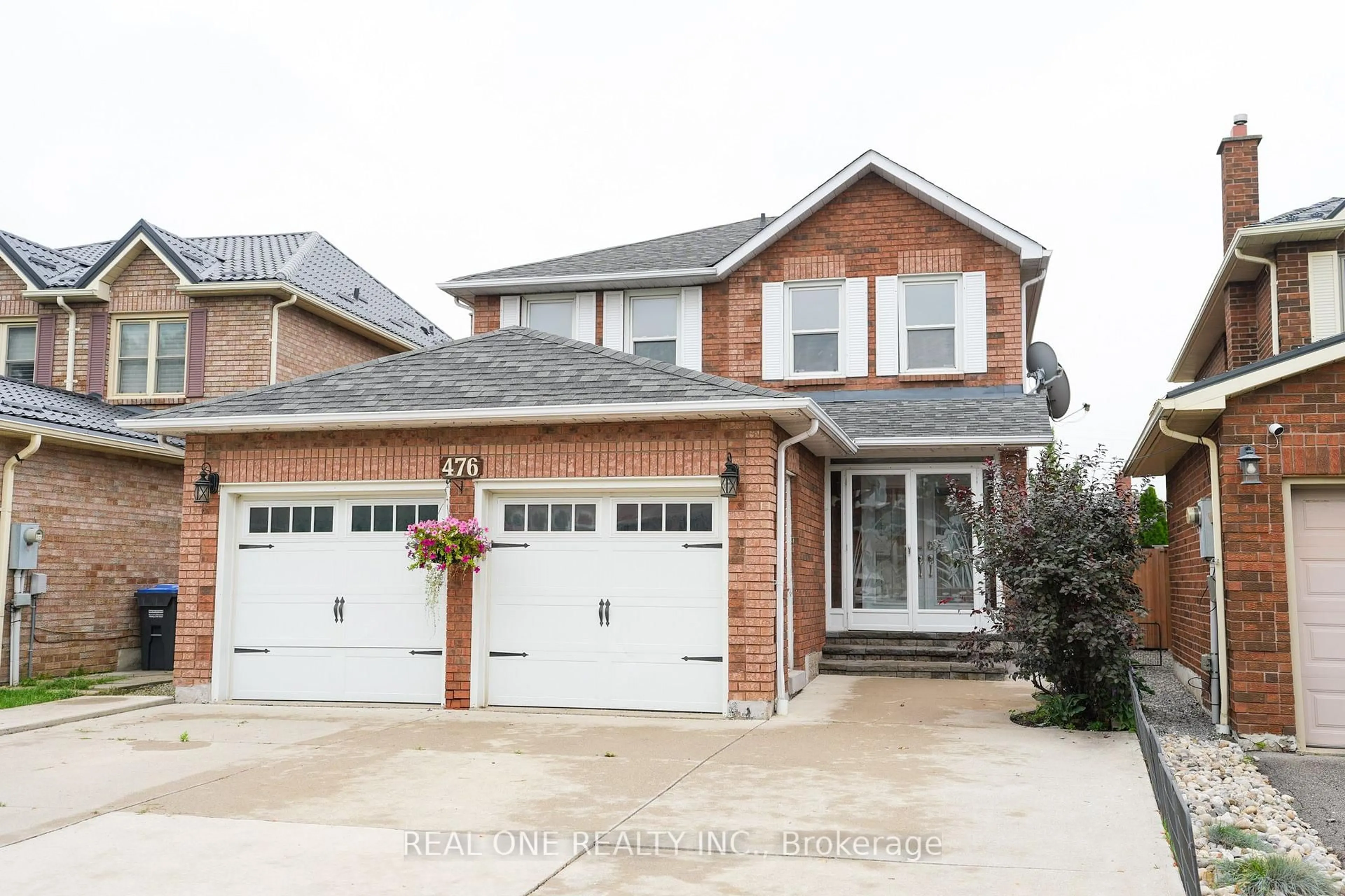 Home with brick exterior material, street for 476 Bud Gregory Blvd, Mississauga Ontario L4Z 2K4