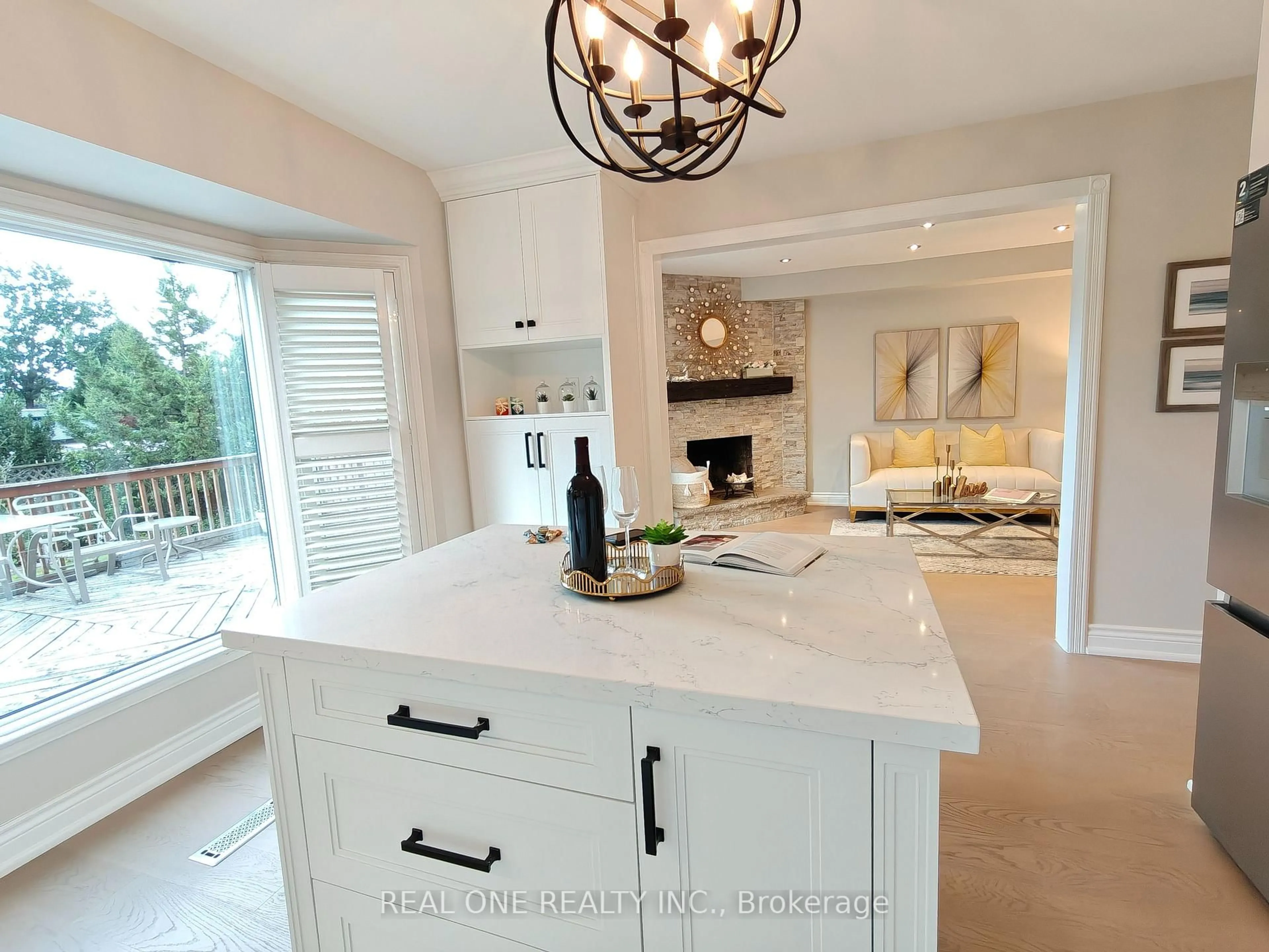 Open concept kitchen, ceramic/tile floor for 476 Bud Gregory Blvd, Mississauga Ontario L4Z 2K4
