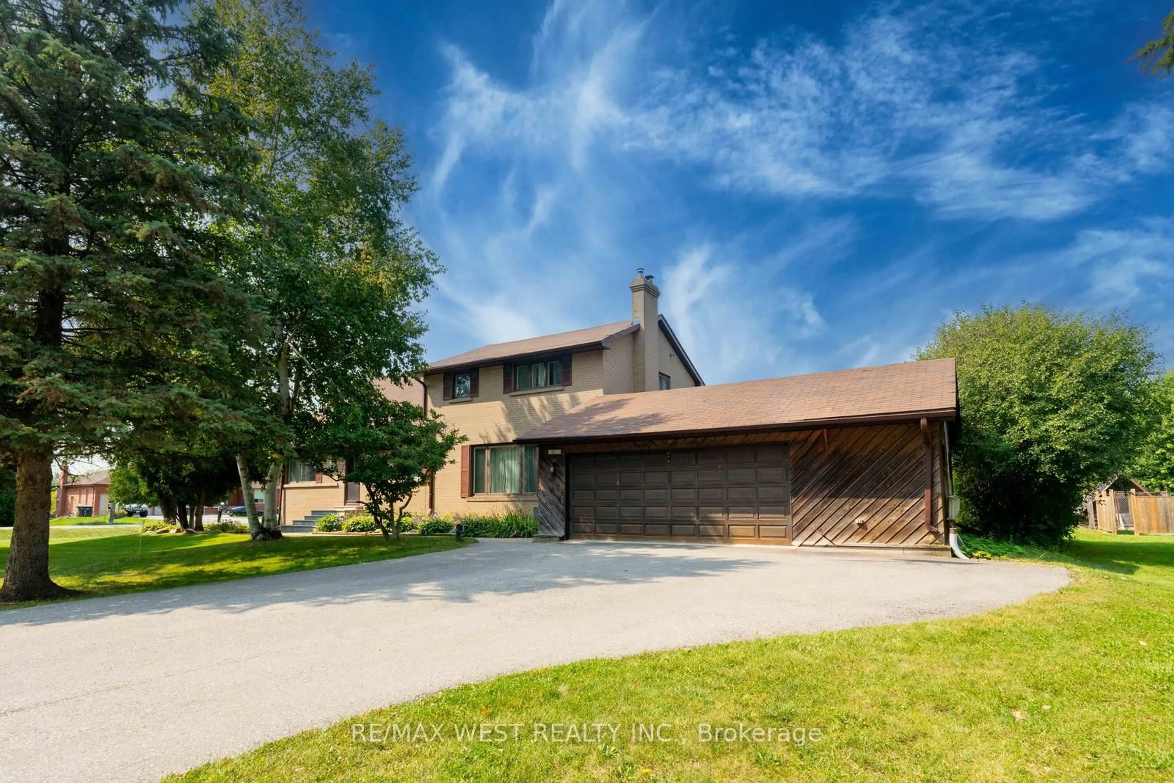 Unknown for 45 Marysfield Dr, Brampton Ontario L6P 0J2