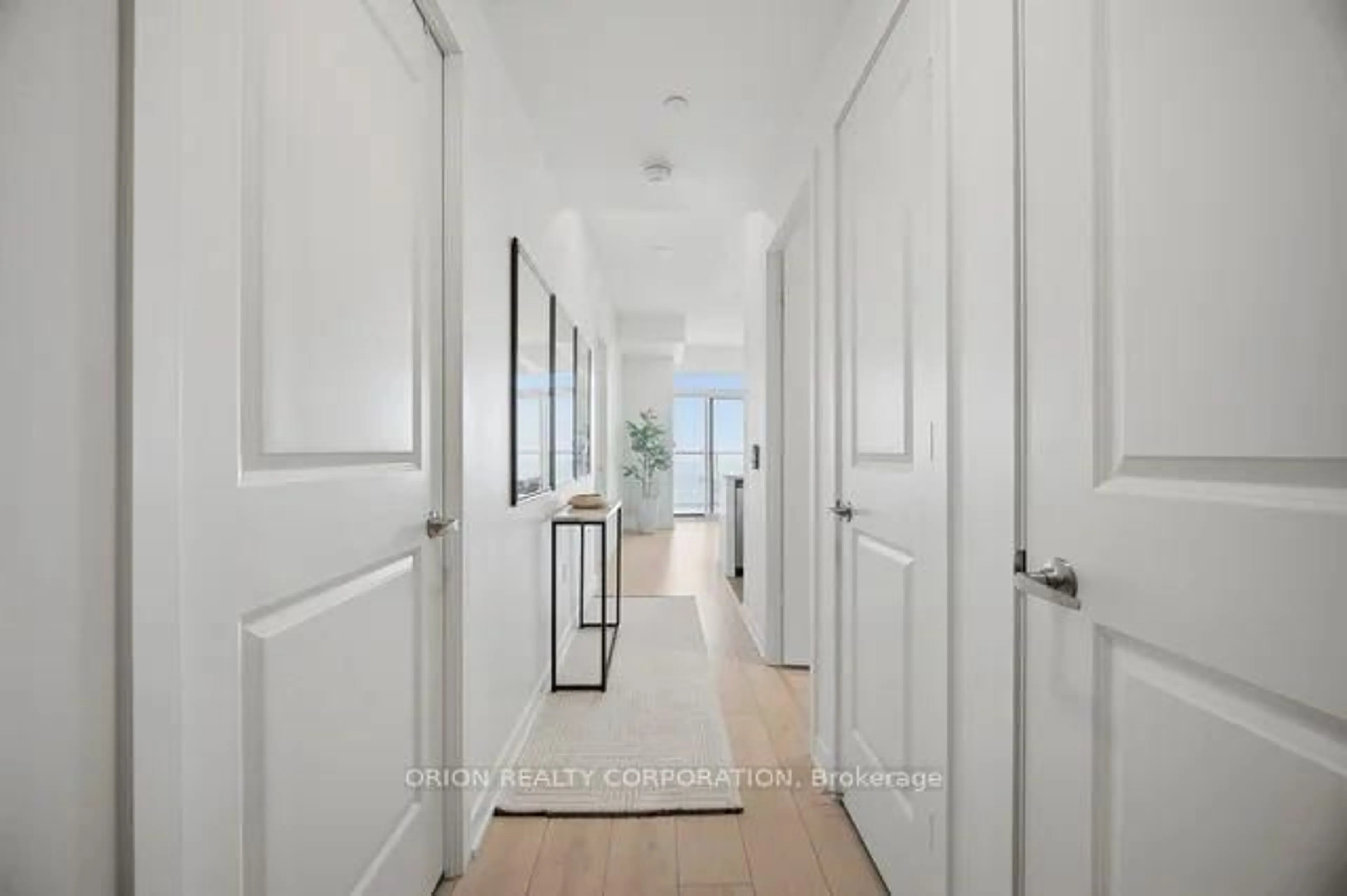 Indoor entryway for 38 Annie Craig Dr #3605, Toronto Ontario M8V 0A8