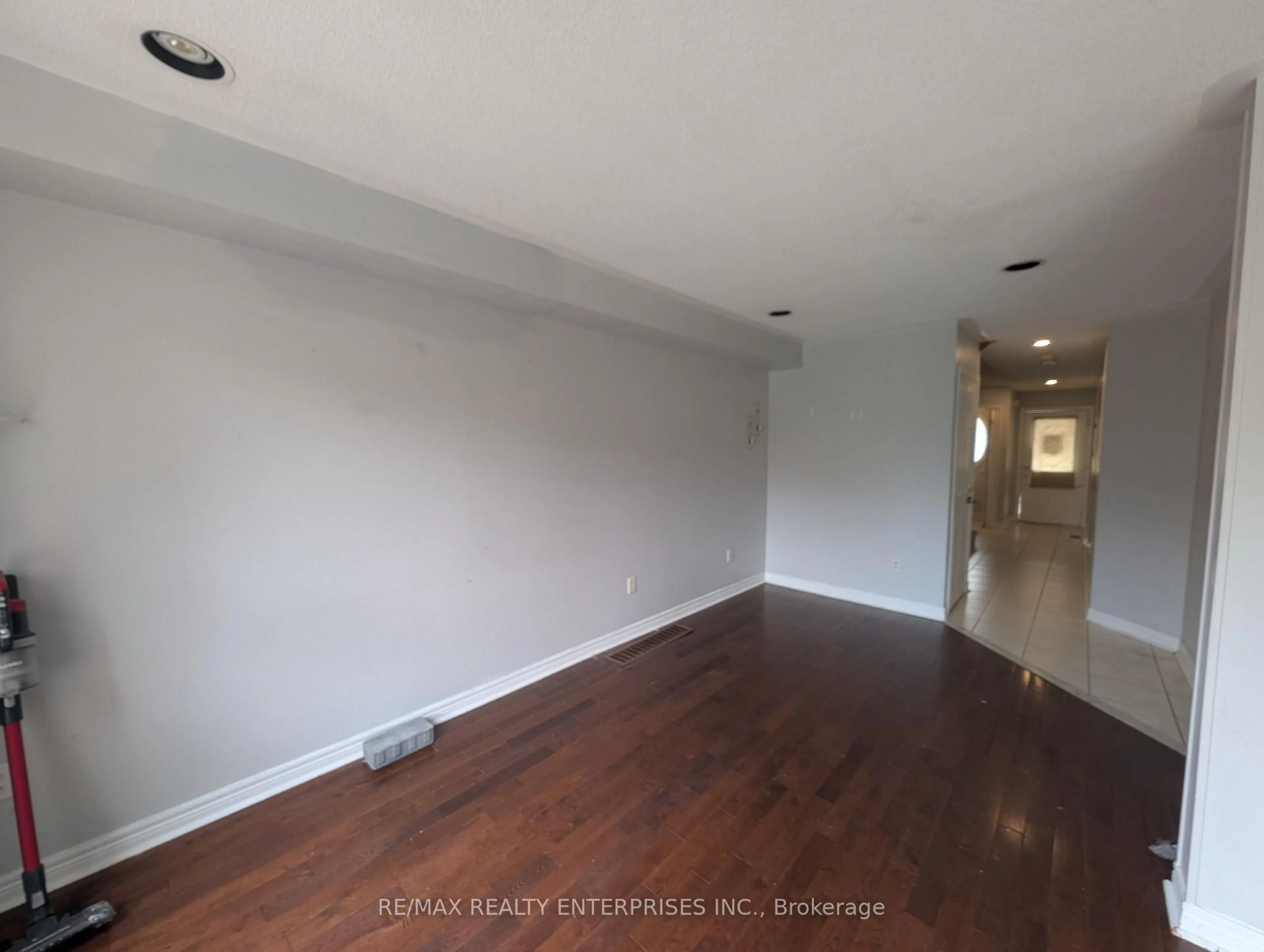 A pic of a room for 3974 Manatee Way, Mississauga Ontario L5M 6P5
