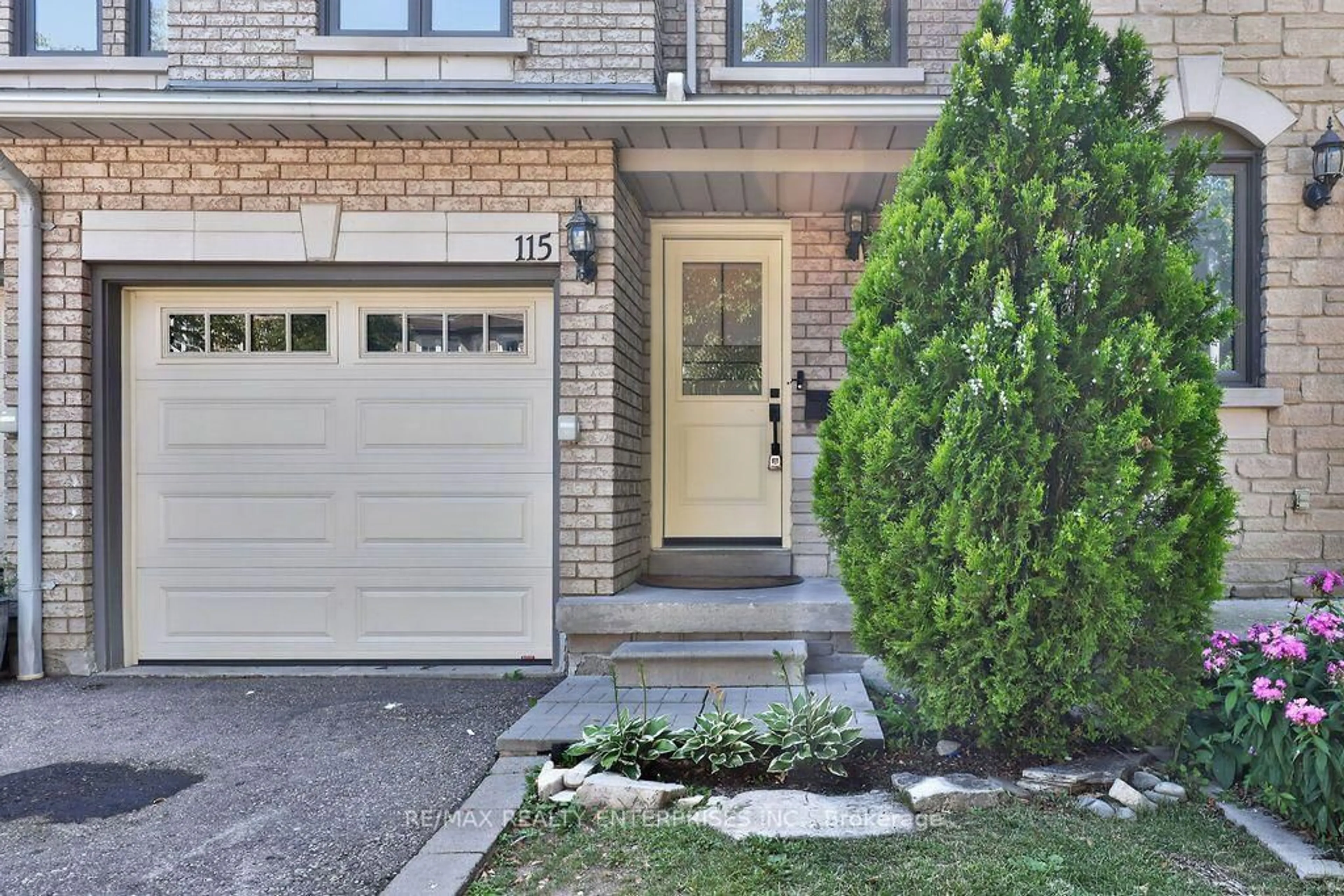 Unknown for 455 Apache Crt #115, Mississauga Ontario L4Z 3W8