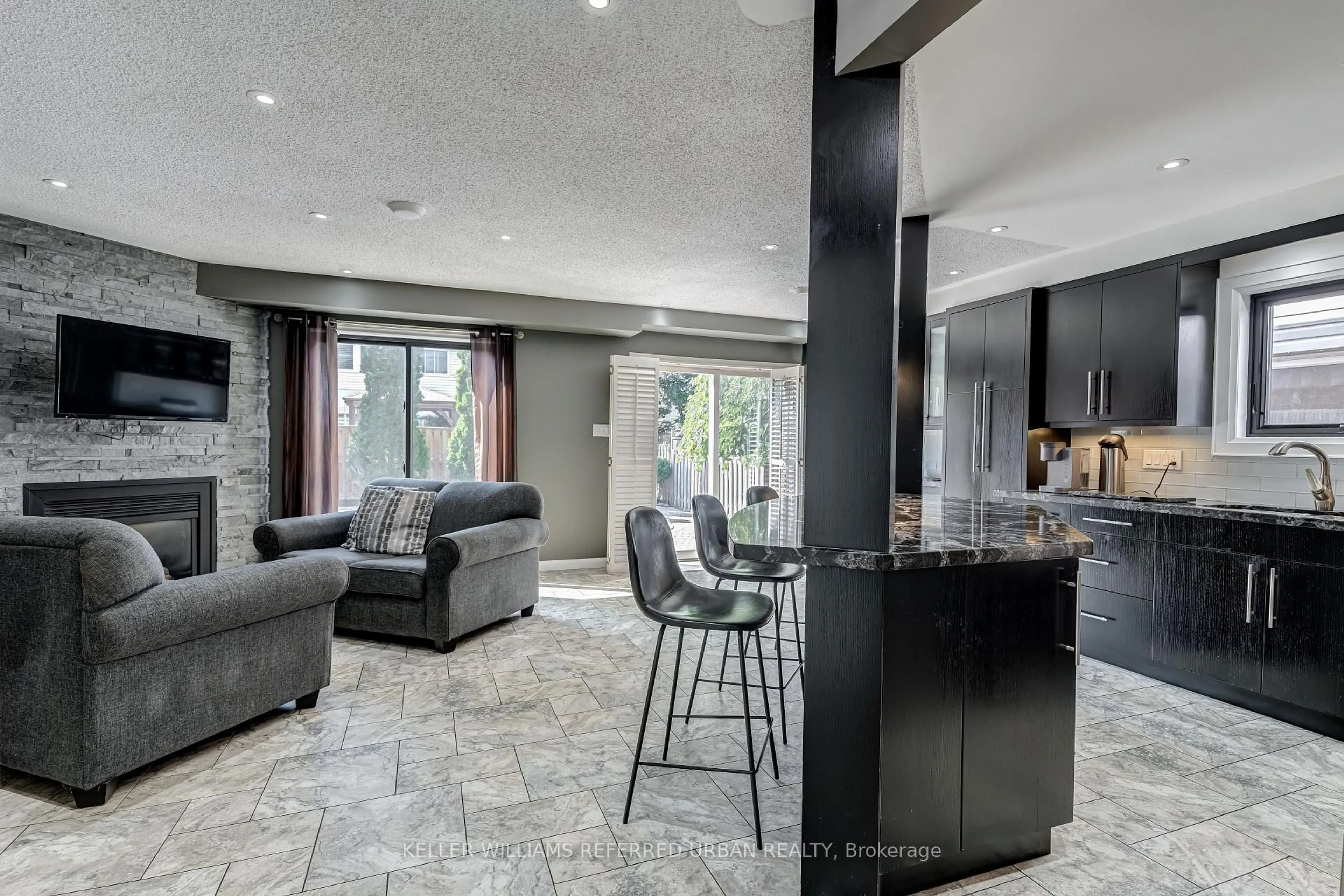 Open concept kitchen, ceramic/tile floor for 9 Stone St, Halton Hills Ontario L7G 5W6