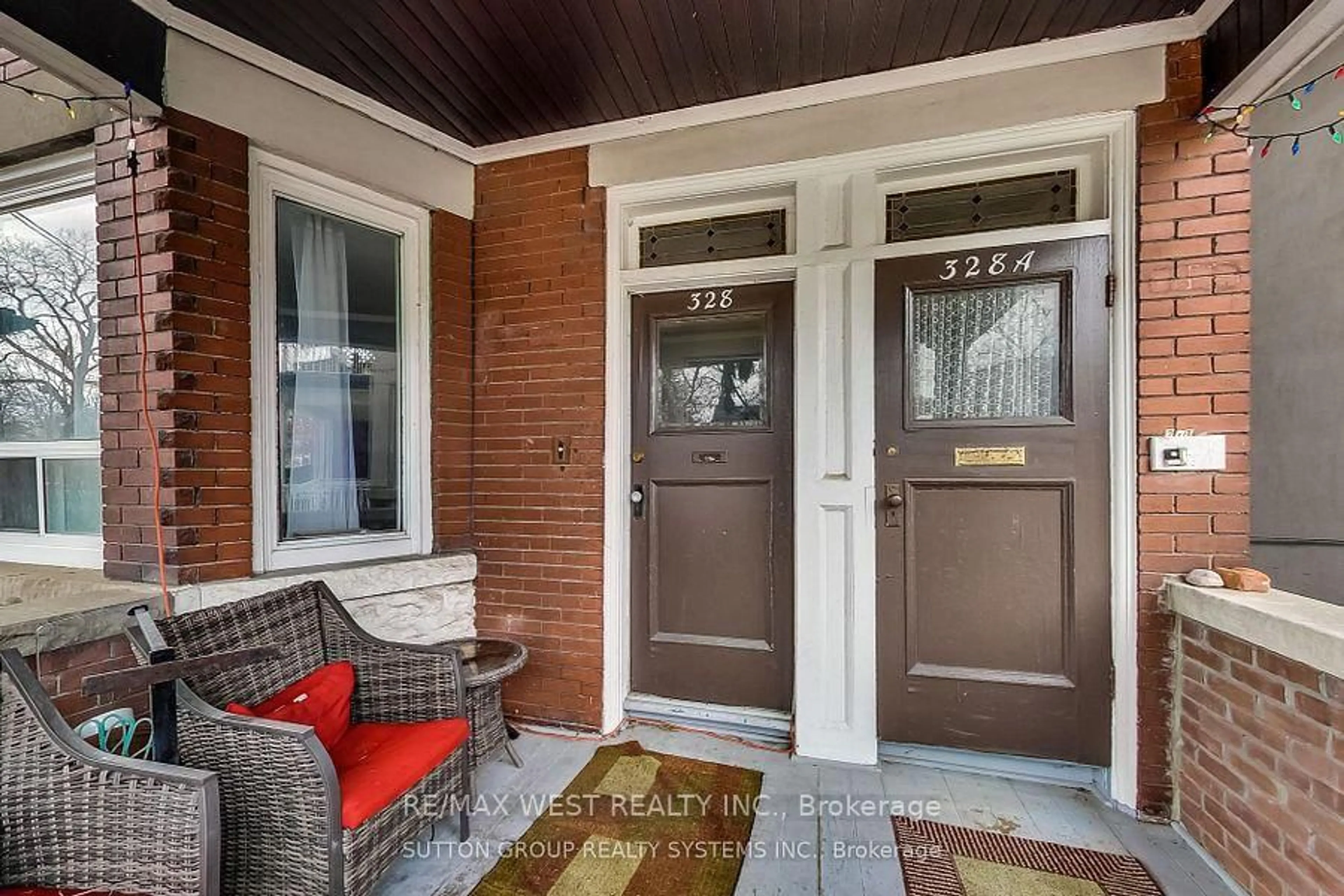 Indoor entryway for 328 High Park Ave, Toronto Ontario M6P 2S7