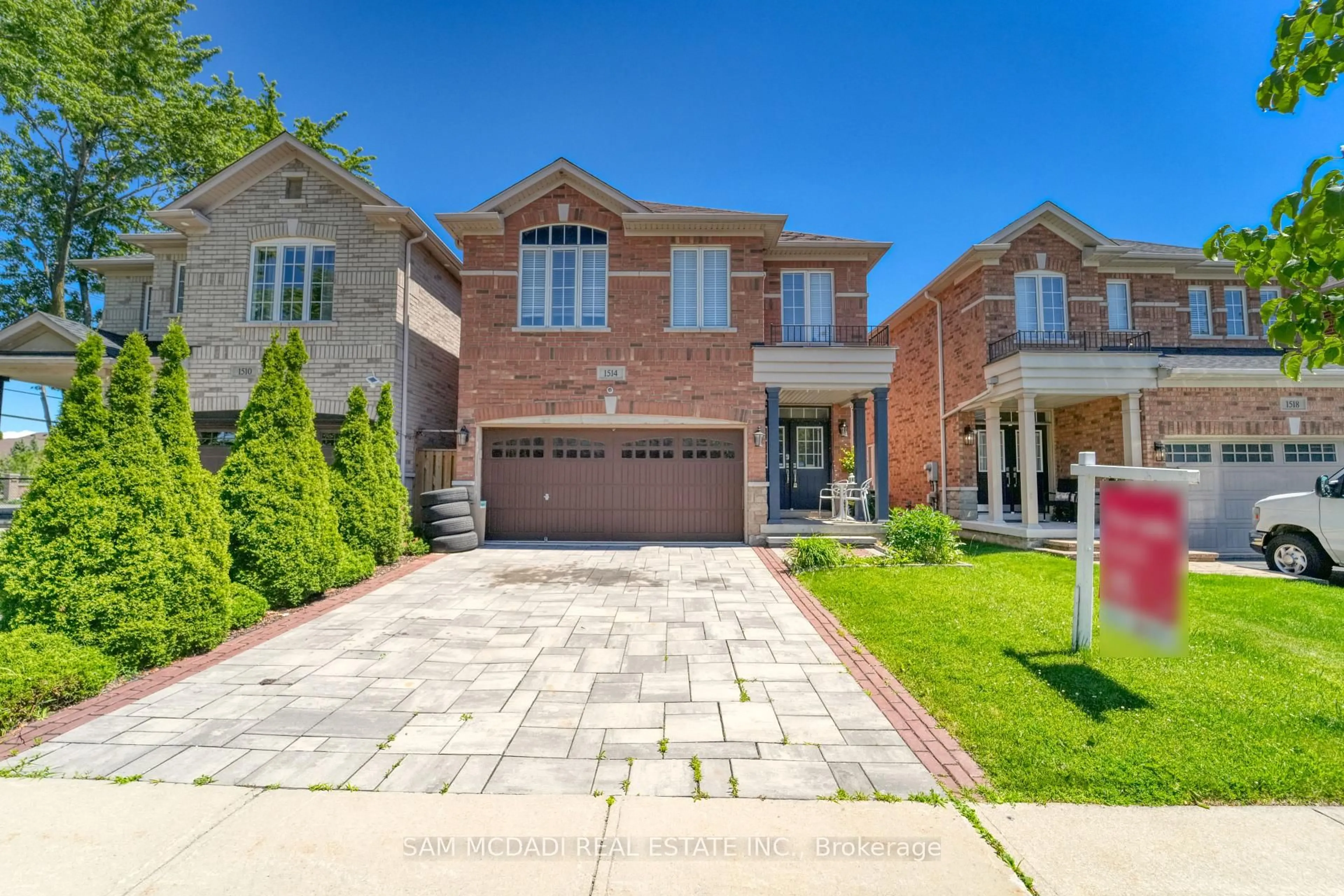 Home with brick exterior material, street for 1514 Portsmouth Pl, Mississauga Ontario L5M 7W1