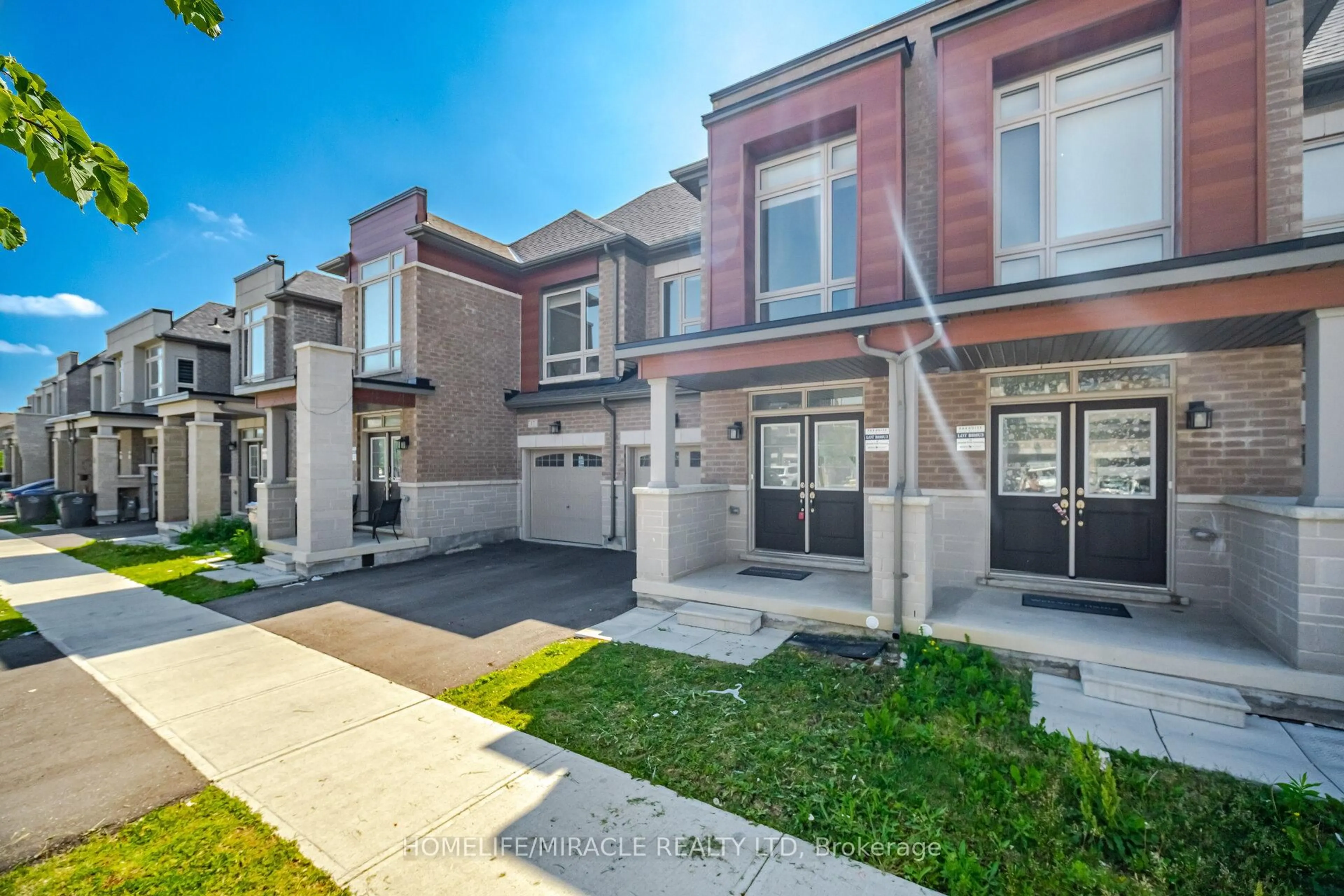 Unknown for 19 Donald Ficht Cres, Brampton Ontario L9Z 1E1