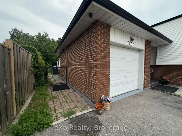 7601 Lockington Cres, Mississauga 3
