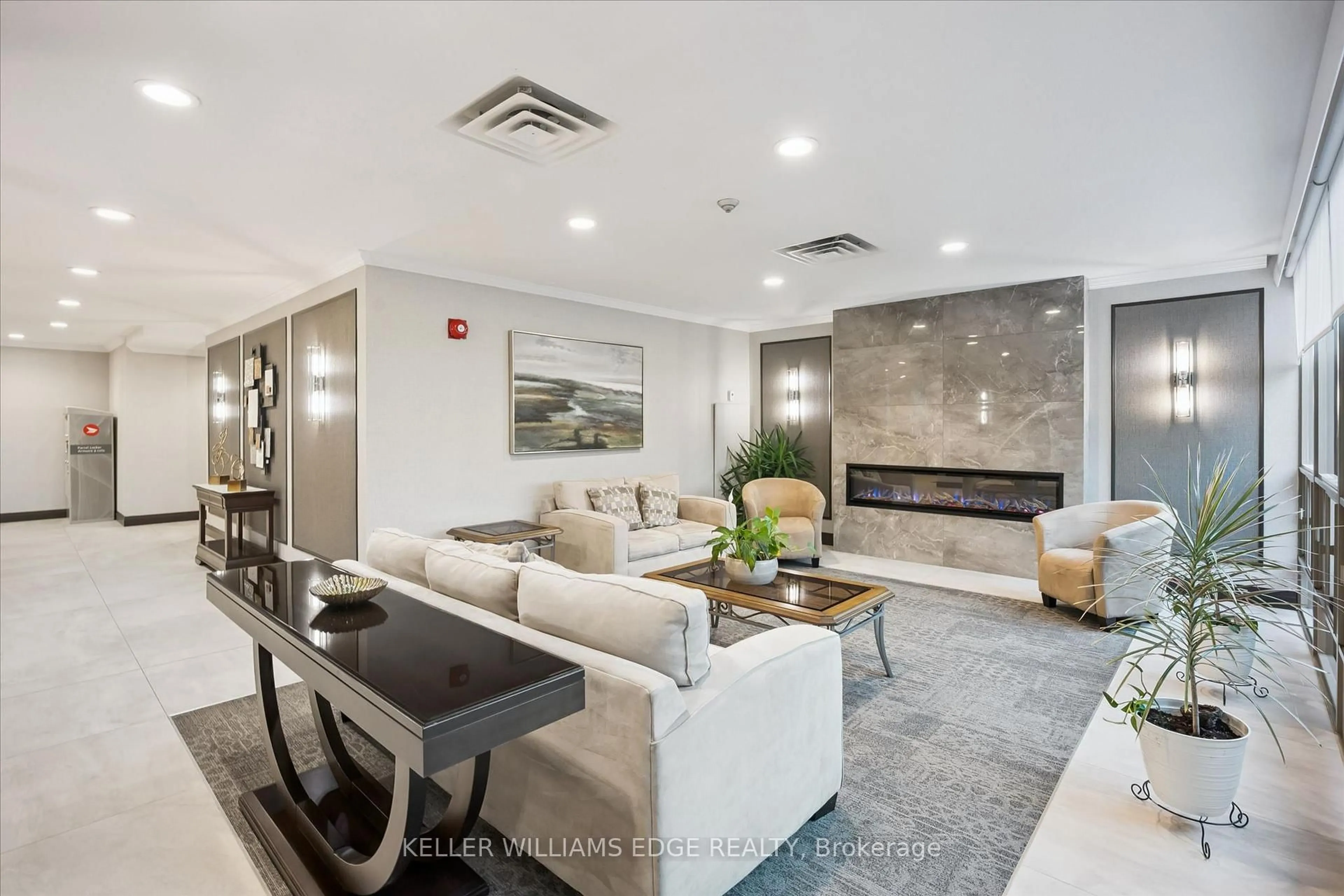 Living room with furniture, unknown for 5080 Pinedale Ave #1105, Burlington Ontario L5L 5V7