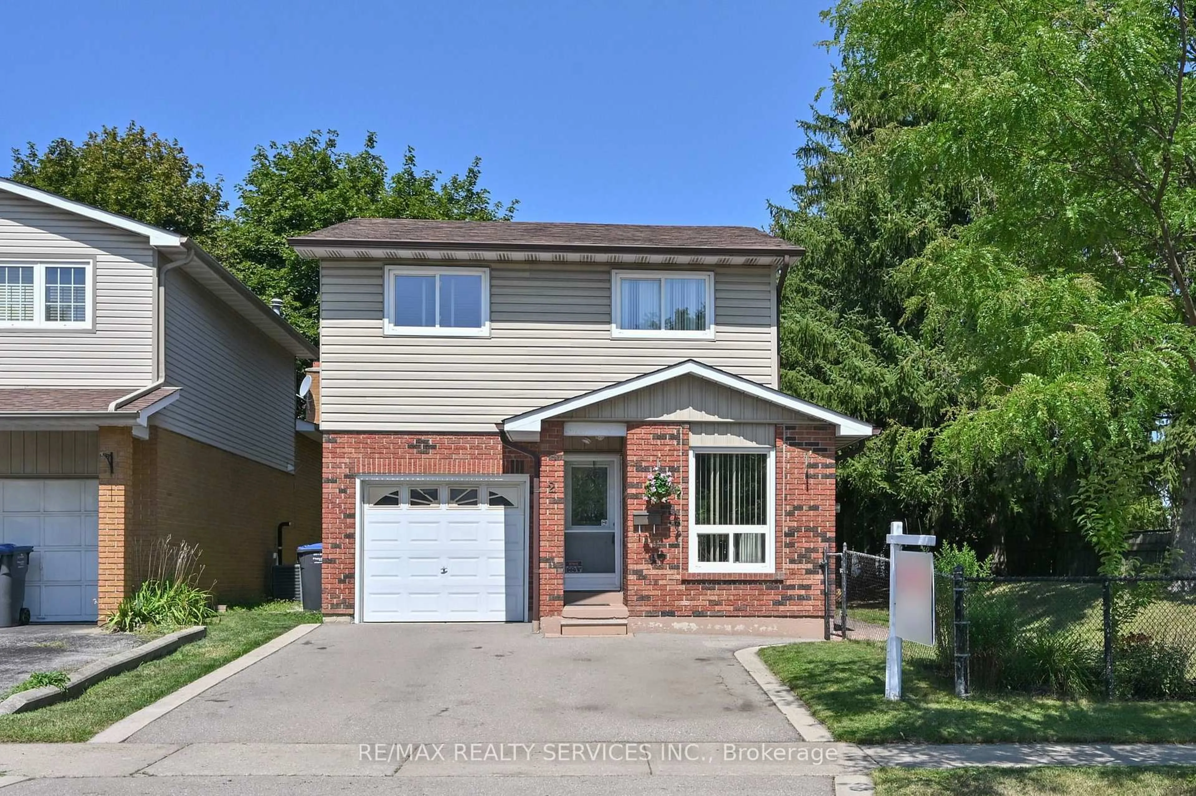 Home with brick exterior material, street for 2 Lindridge Ave, Brampton Ontario L6S 3W9