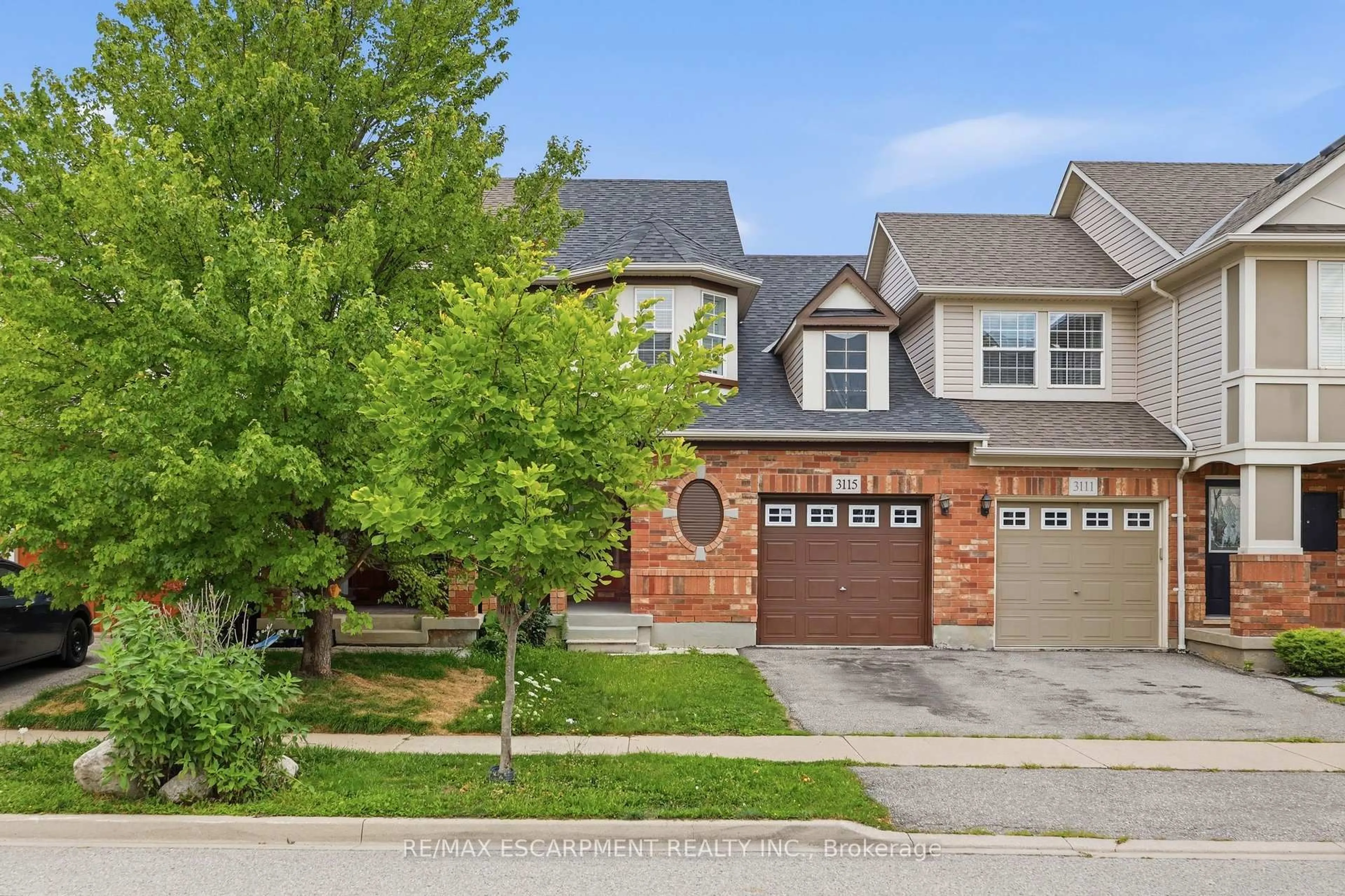 Home with brick exterior material, street for 3115 Edgar Ave, Burlington Ontario L7M 0A6