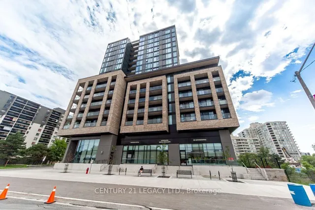86 Dundas St #821, Mississauga 5