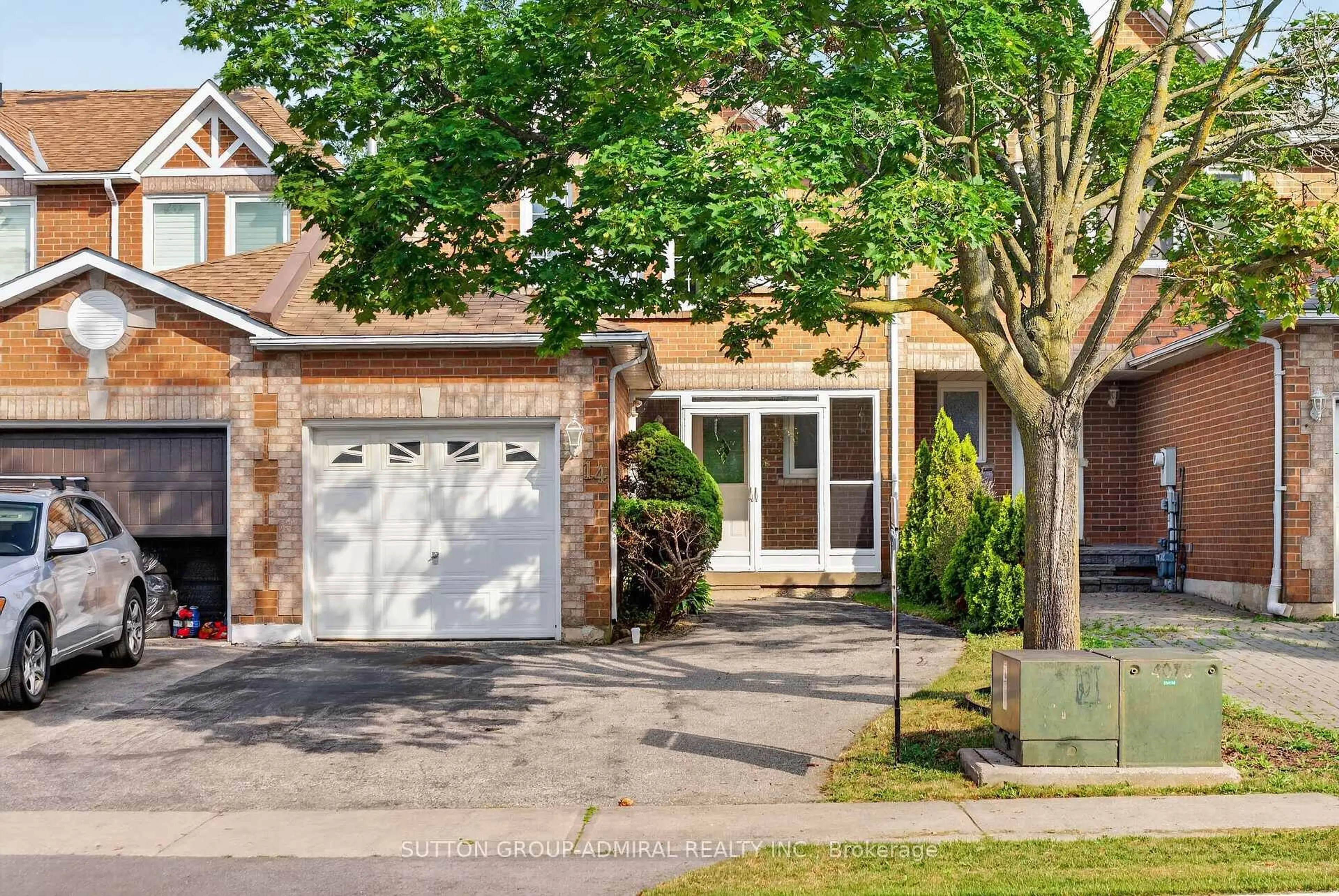 Home with brick exterior material, street for 14 Mullis Cres, Brampton Ontario L6Y 4T3