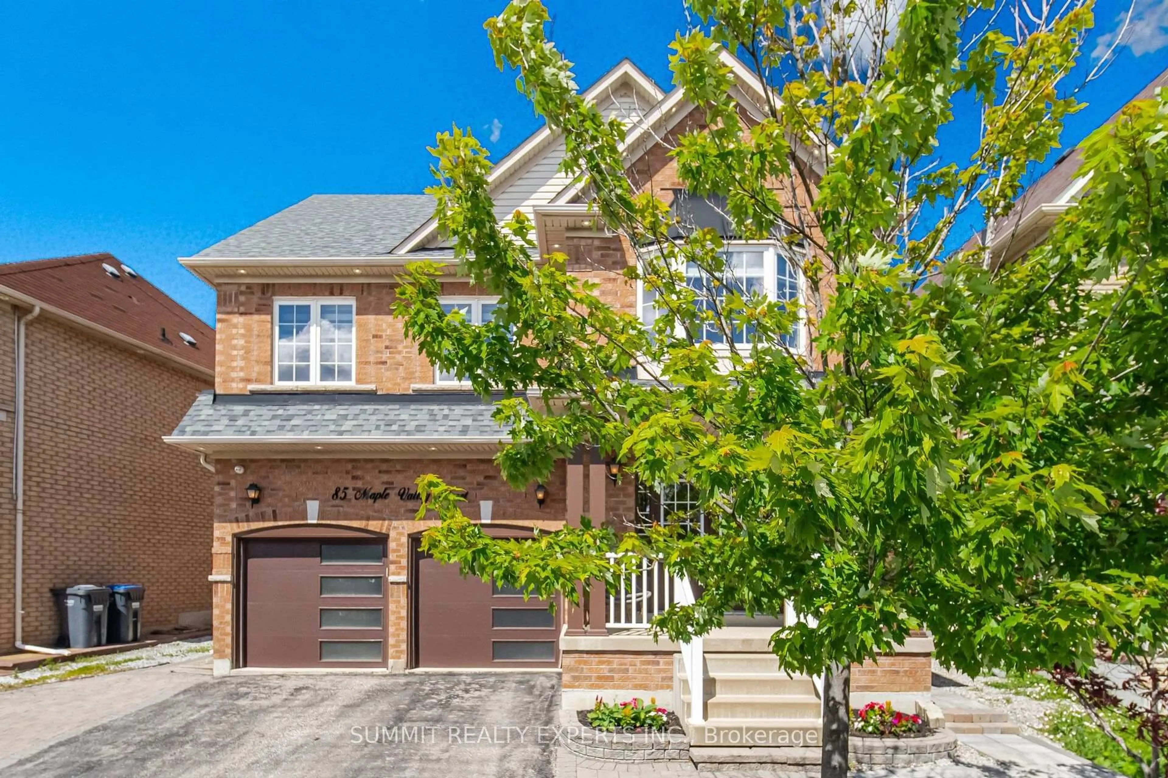 Home with brick exterior material, street for 85 Maple Valley St, Brampton Ontario L6P 2H3