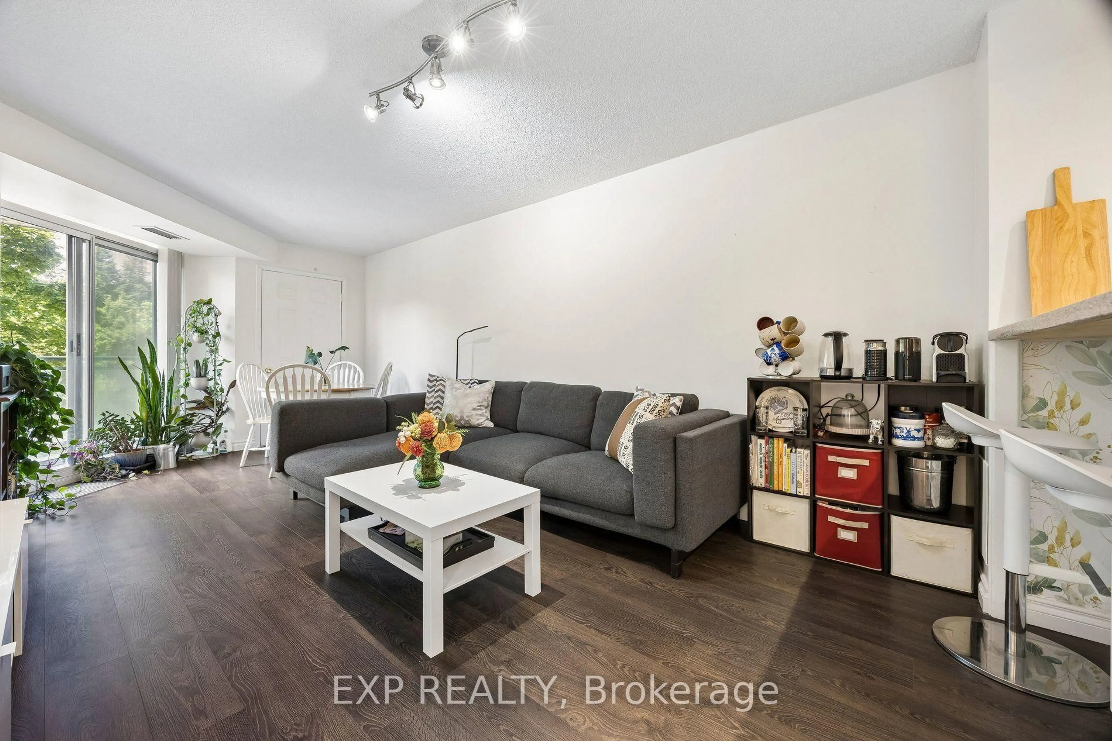 Living room with furniture, unknown for 190 Manitoba St #311, Toronto Ontario M8Y 3Y8