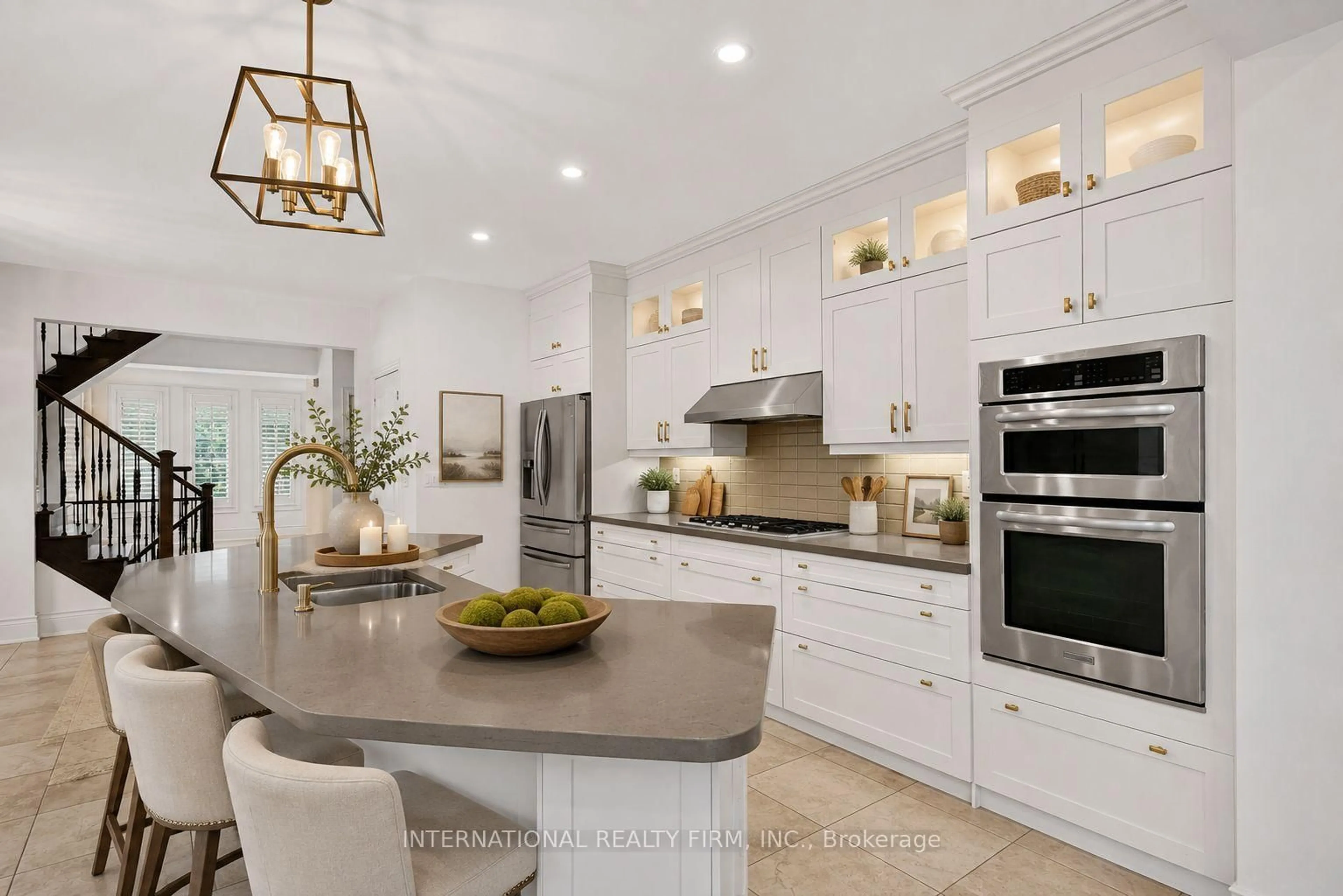 Open concept kitchen, ceramic/tile floor for 37-4135 Shipp Dr, Mississauga Ontario L4Z 0A7
