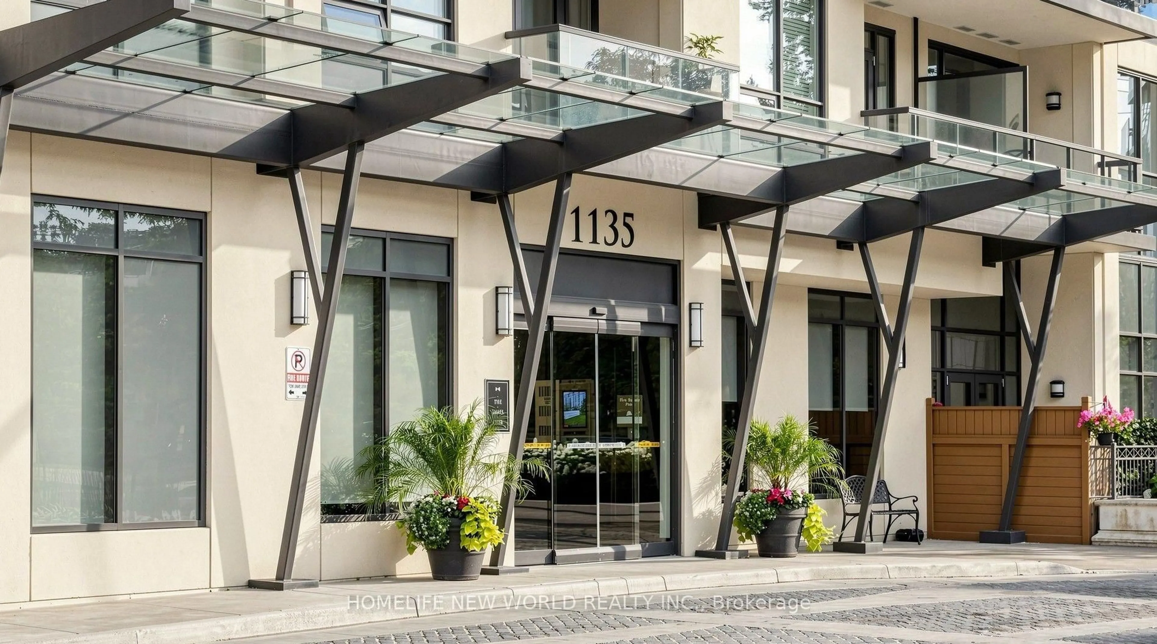 Unknown for 1135 Royal York Rd #304, Toronto Ontario M9A 0C3
