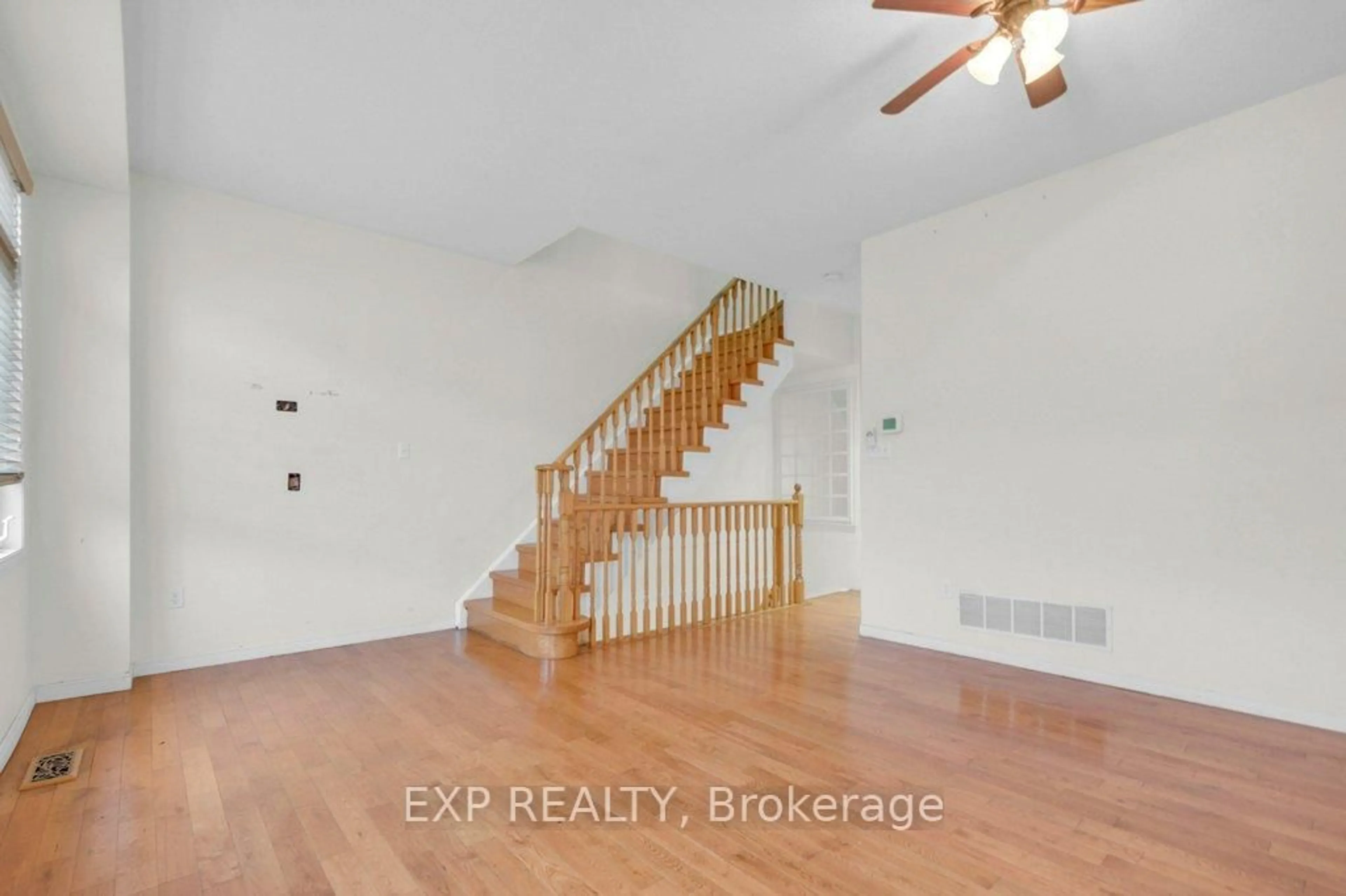 A pic of a room for 7035 Rexwood Rd #13, Mississauga Ontario L4T 4M6