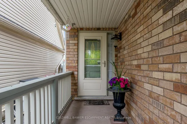 593 Caverhill Cres, Milton 4