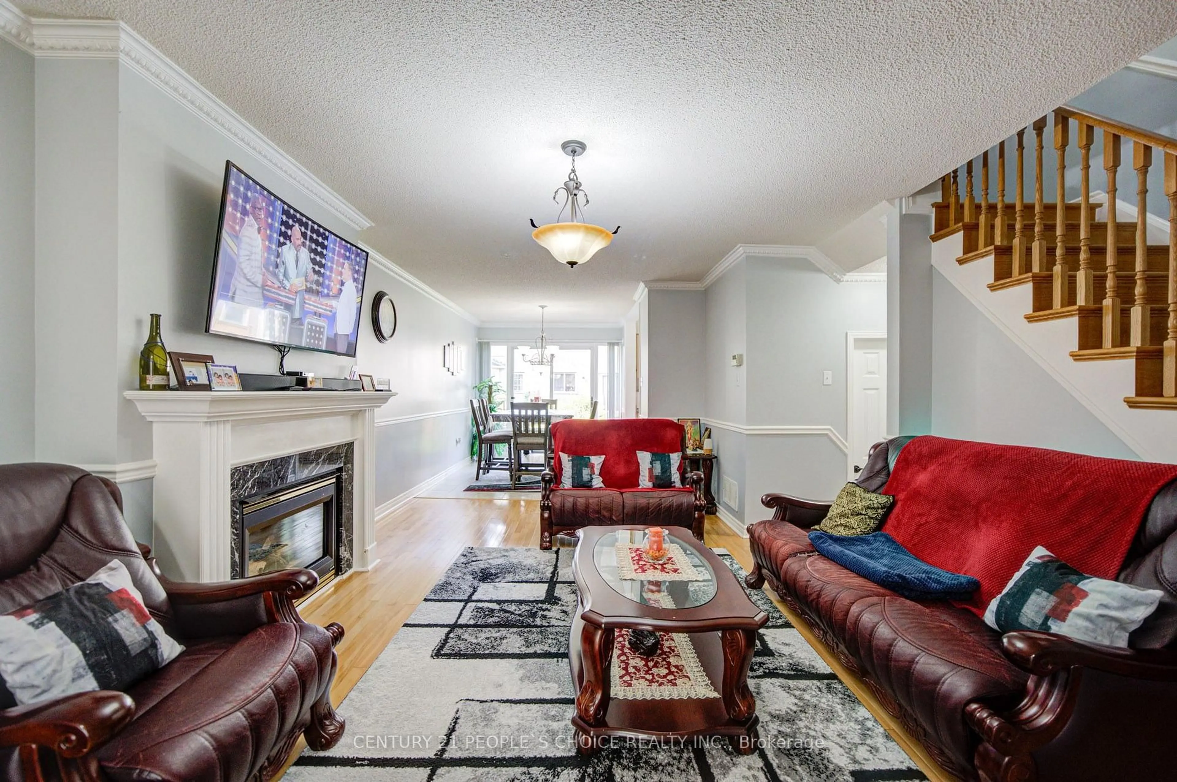 Living room with furniture, unknown for 7115 Rexwood Rd #42, Mississauga Ontario L4T 4L4