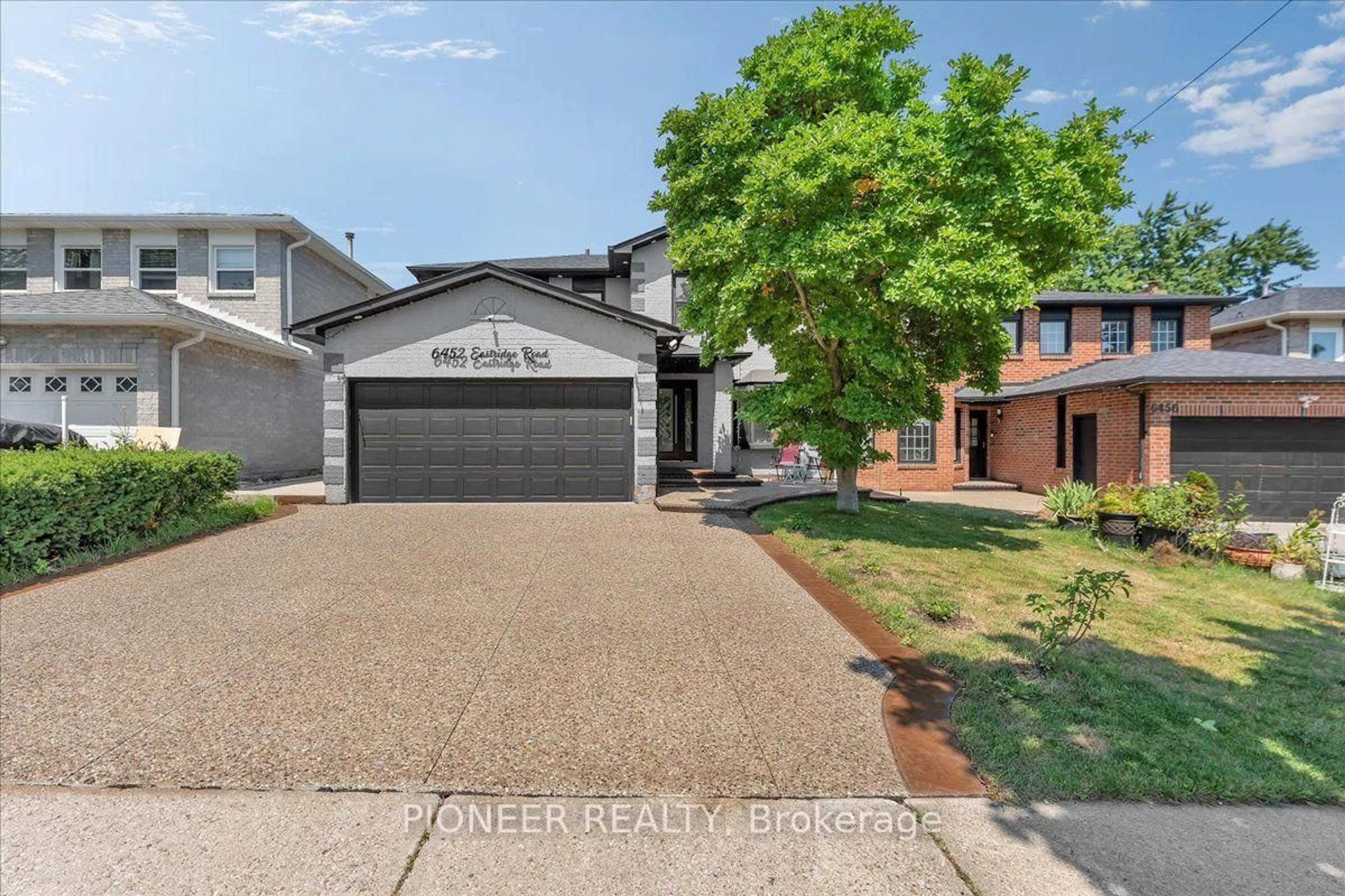 Home with brick exterior material, street for 6452 Eastridge Rd, Mississauga Ontario L5N 4K8