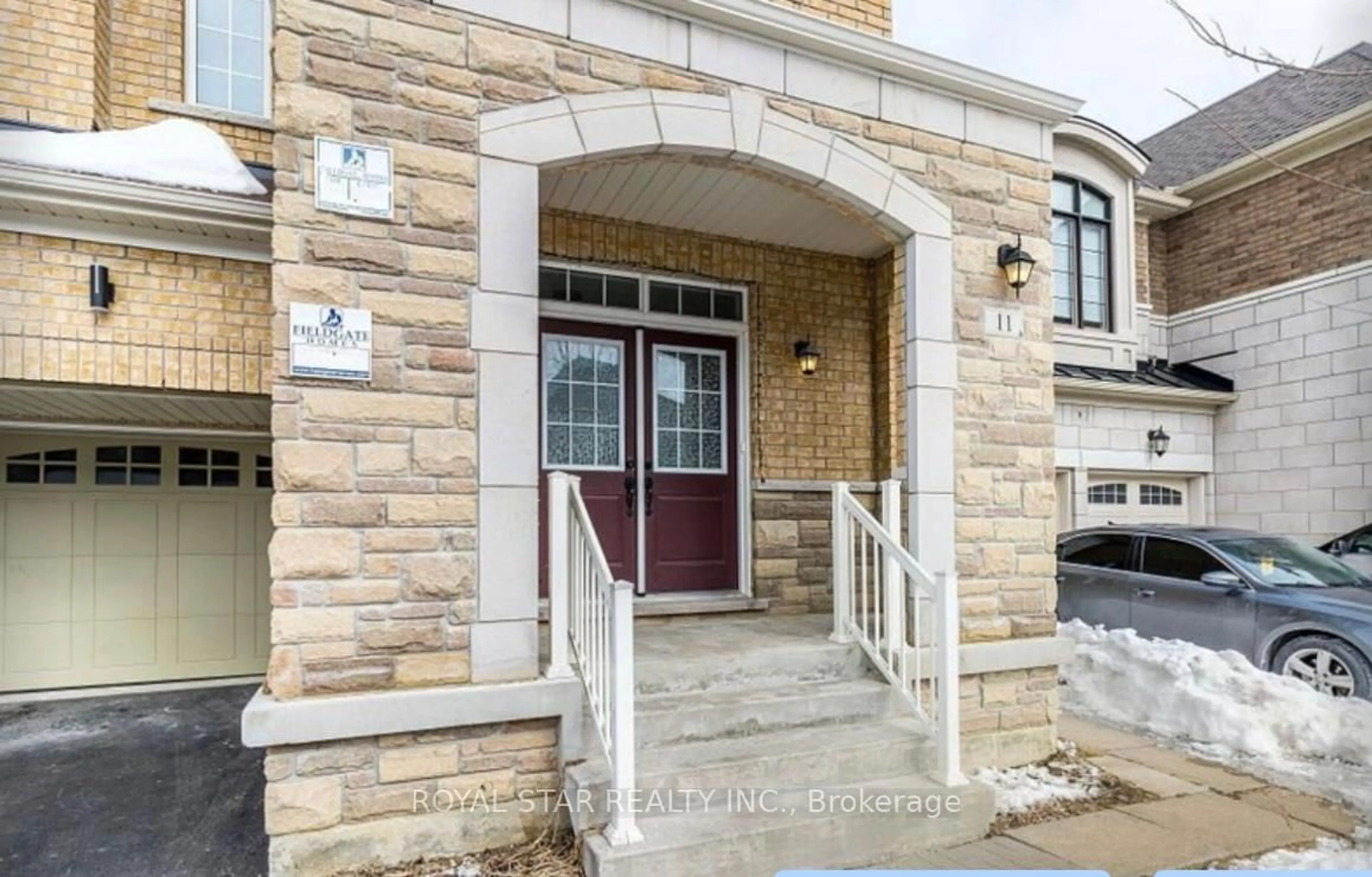 Unknown for 11 Clunburry Rd, Brampton Ontario L7A 5B4