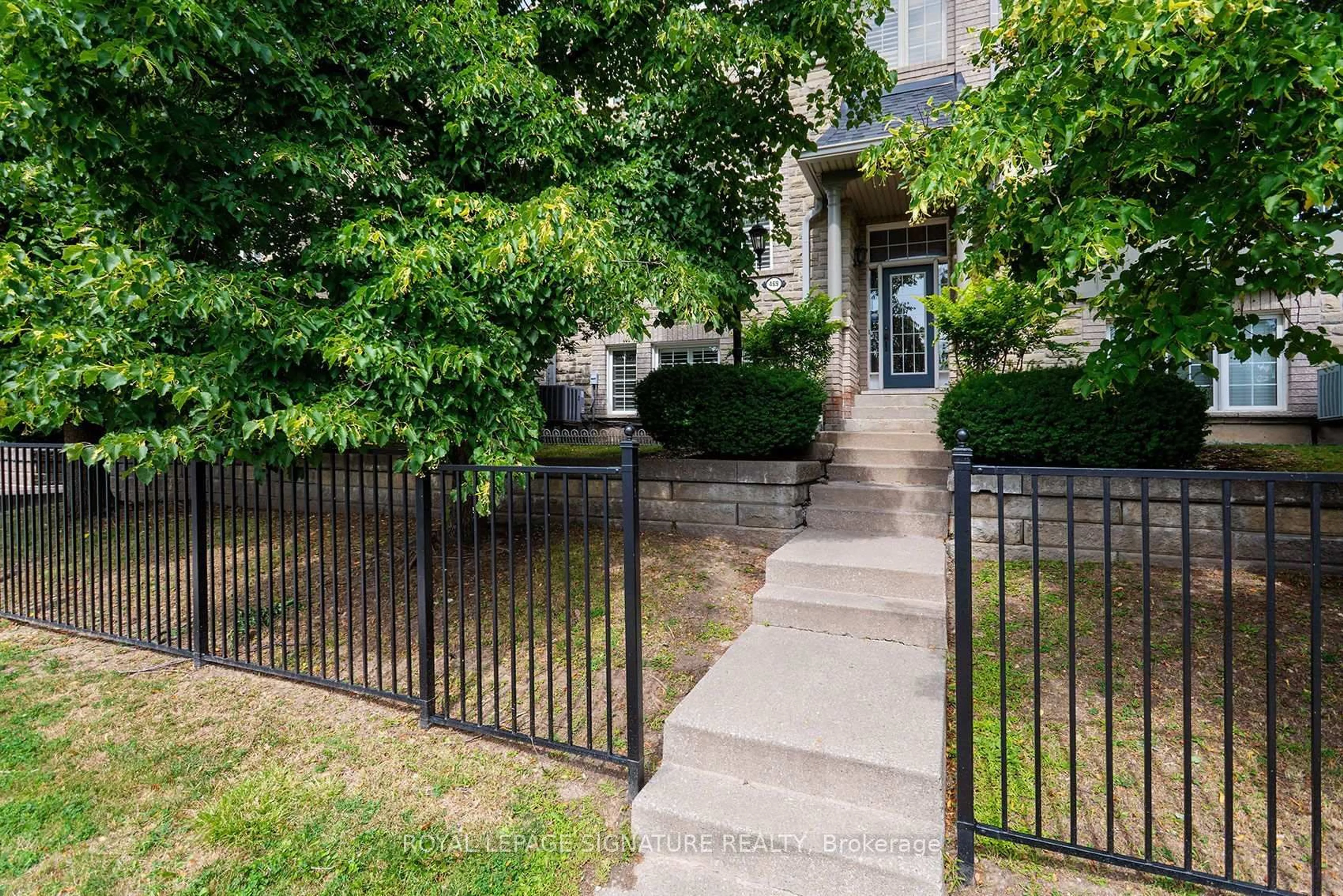 Unknown for 469 Bristol Rd, Mississauga Ontario L5R 4G2