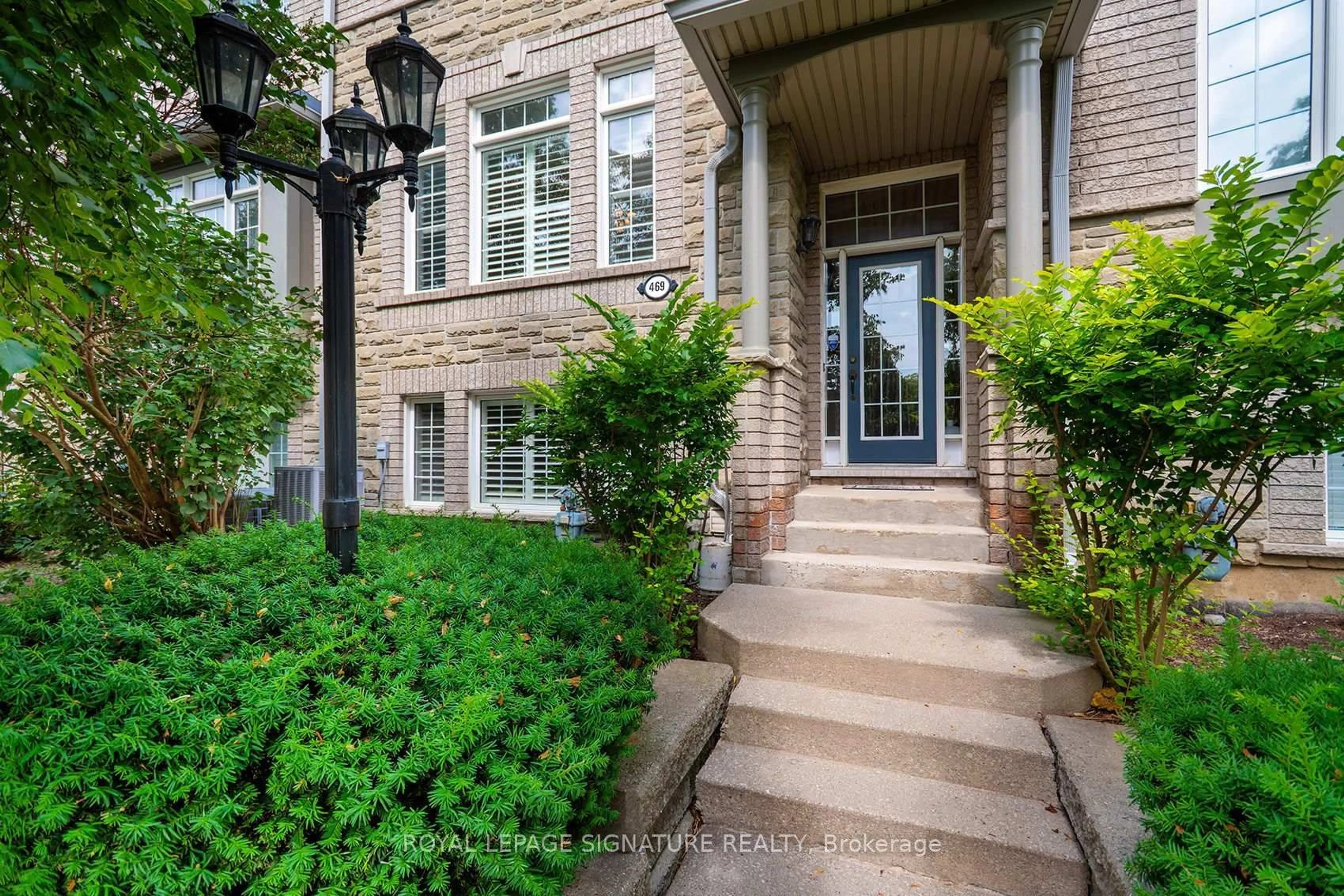Unknown for 469 Bristol Rd, Mississauga Ontario L5R 4G2