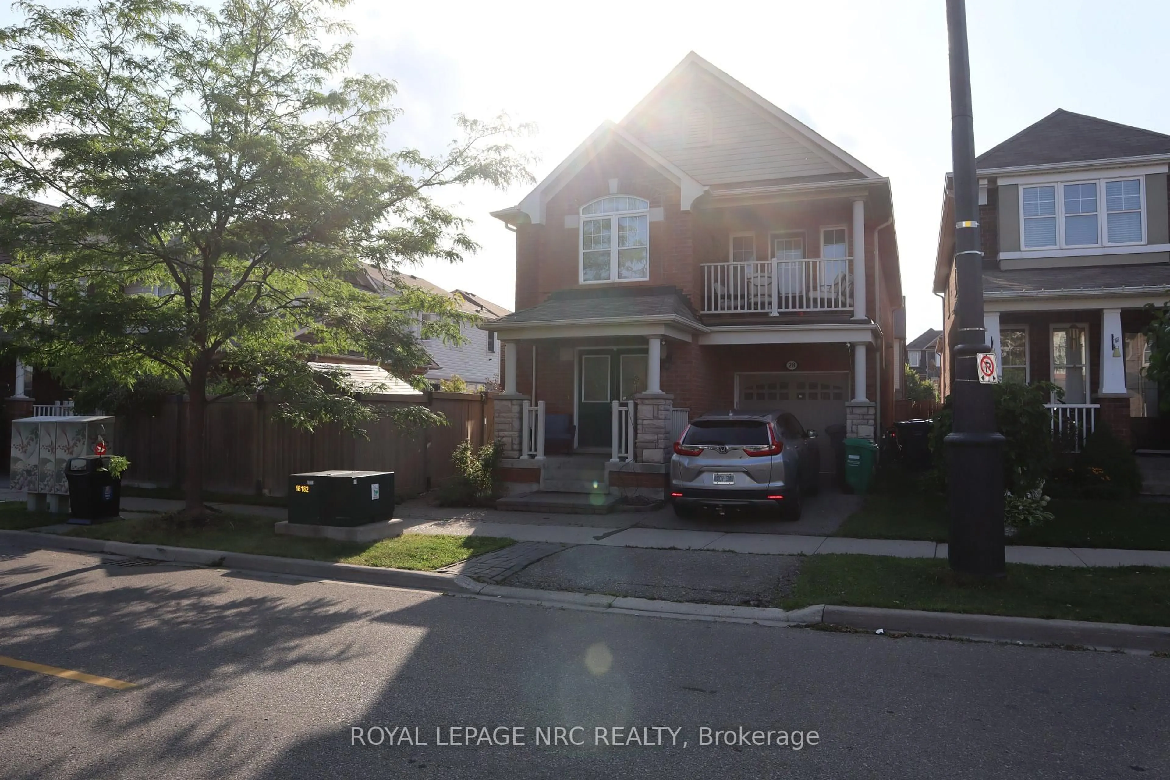 Unknown for 28 Dulverton Dr, Brampton Ontario L7A 0P3