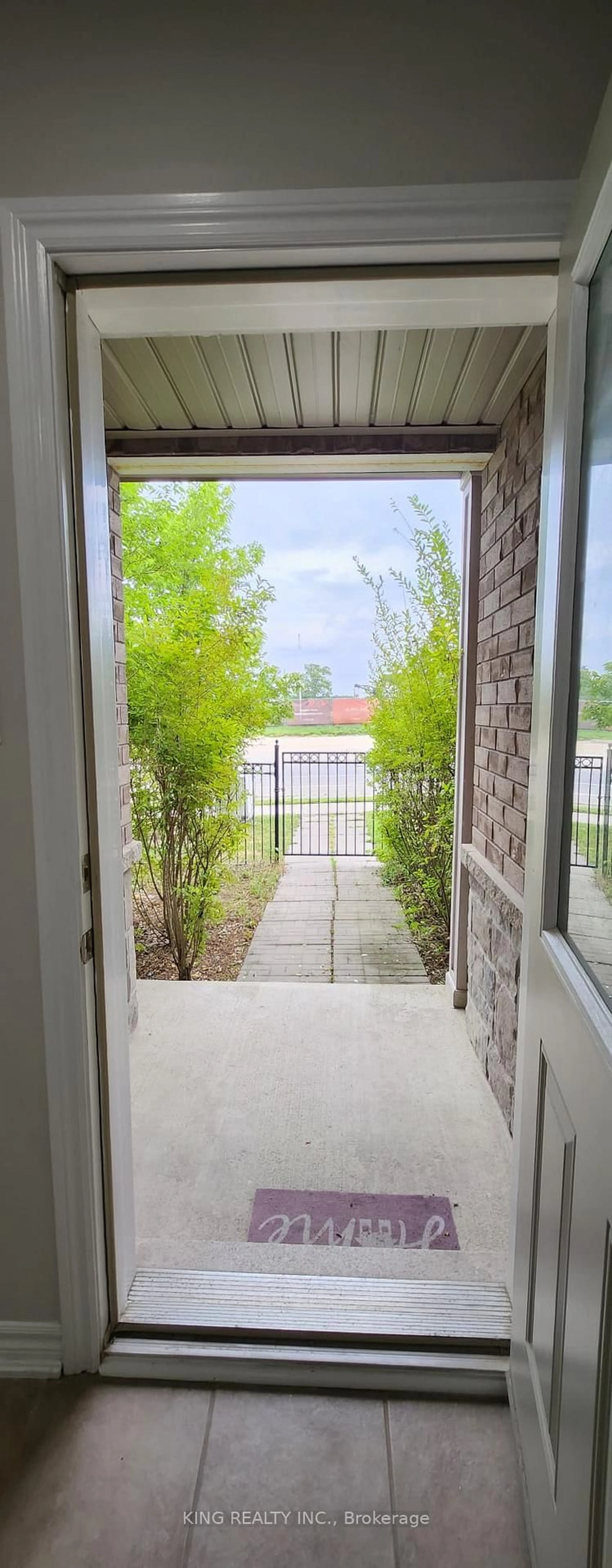 Unknown for 86 Magdalene Cres, Brampton Ontario L6Z 0G9