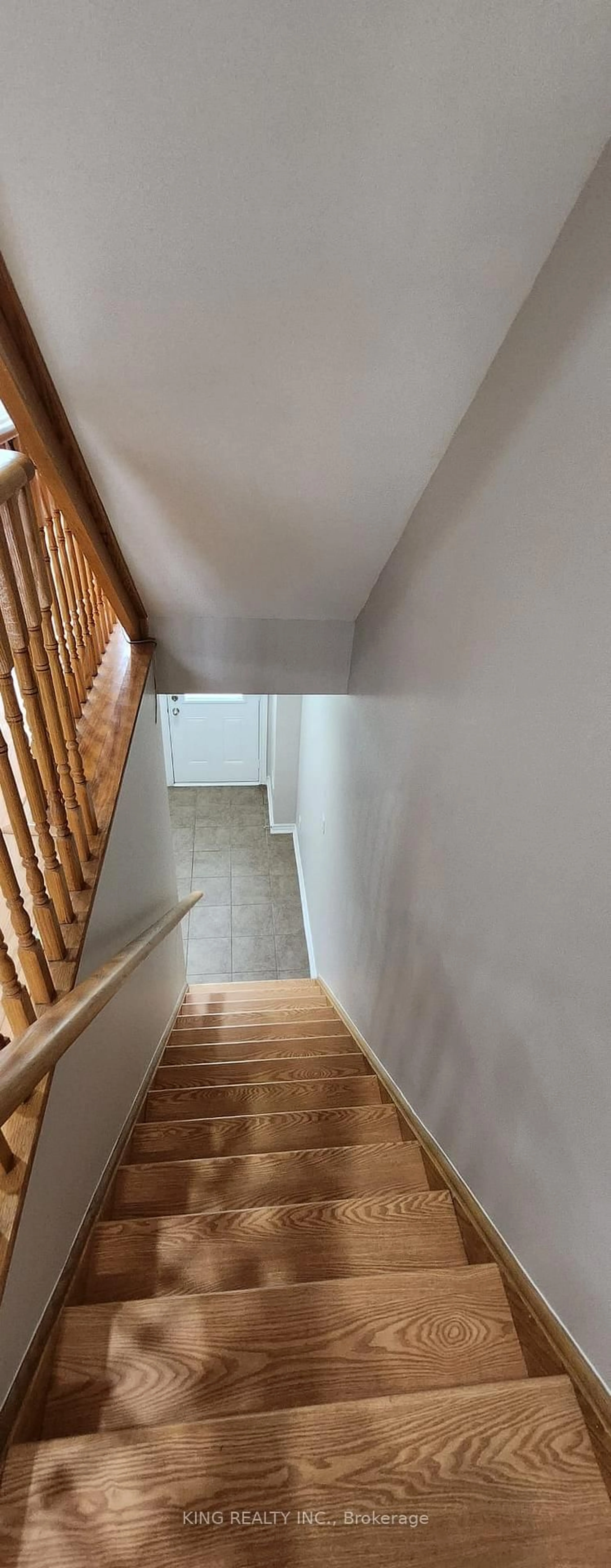 Stairs for 86 Magdalene Cres, Brampton Ontario L6Z 0G9