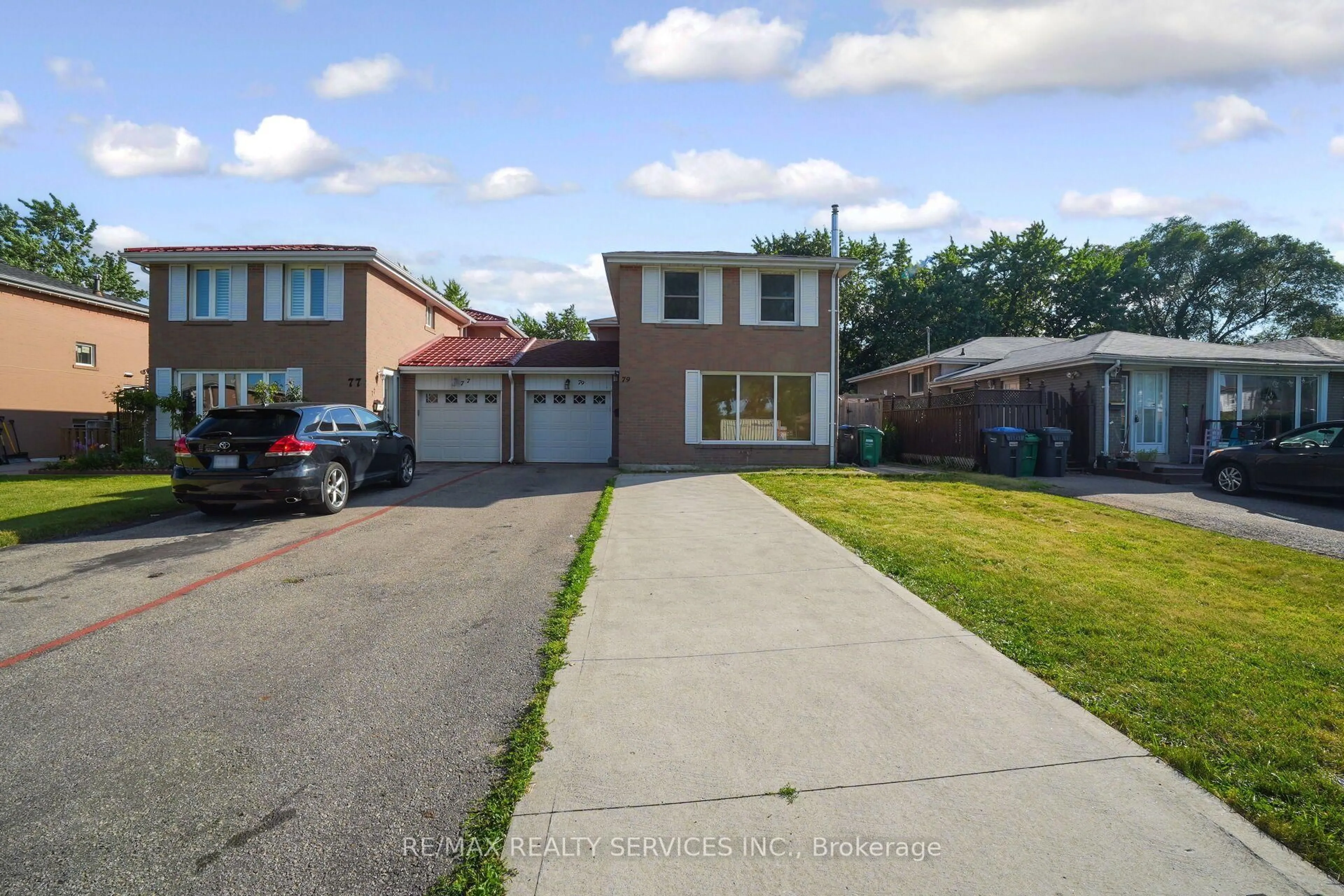 Unknown for 79 Cloverdale Dr, Brampton Ontario L6T 2T5