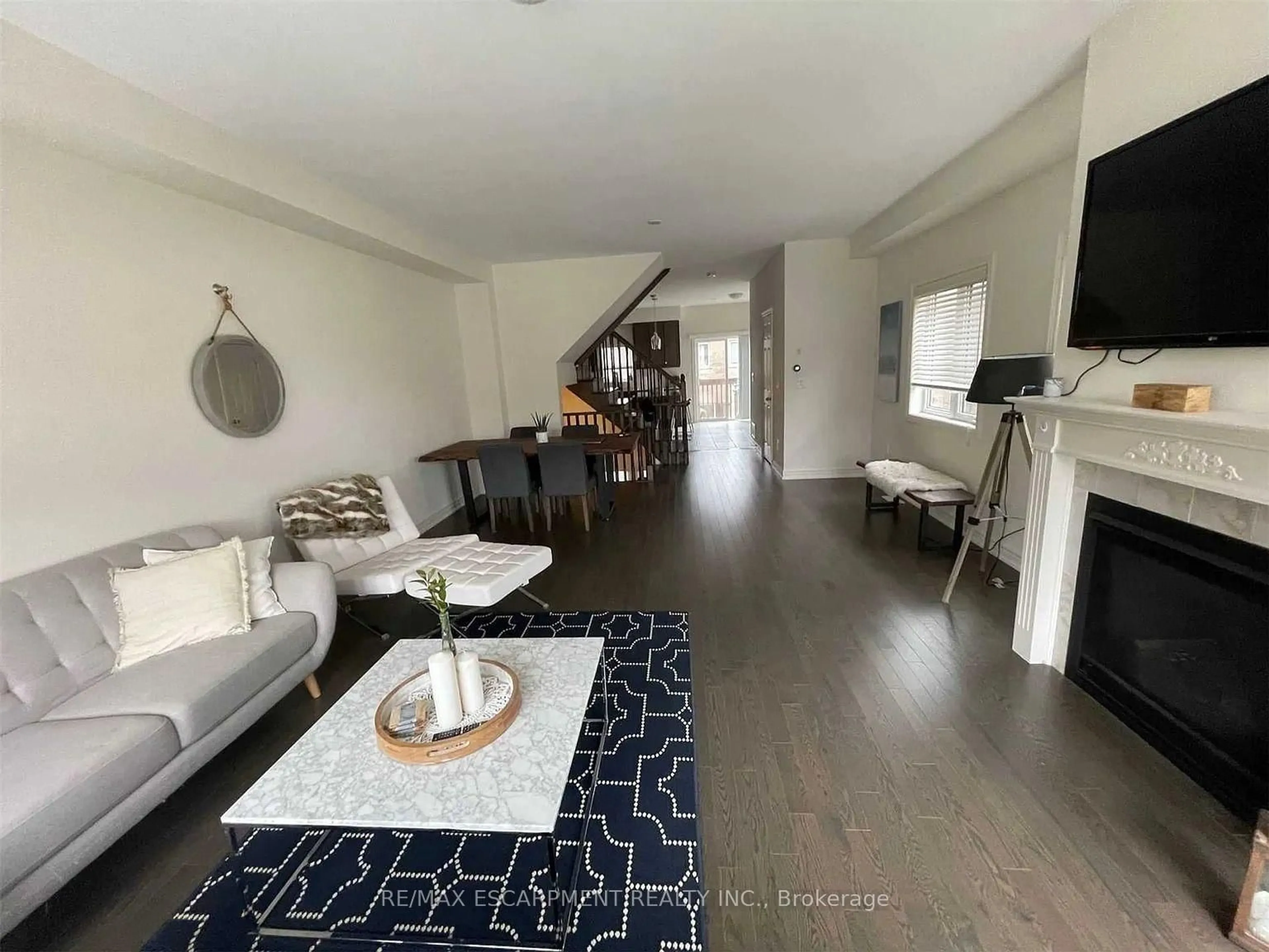 A pic of a room for 3930 Tufgar Cres, Burlington Ontario L7M 2A4