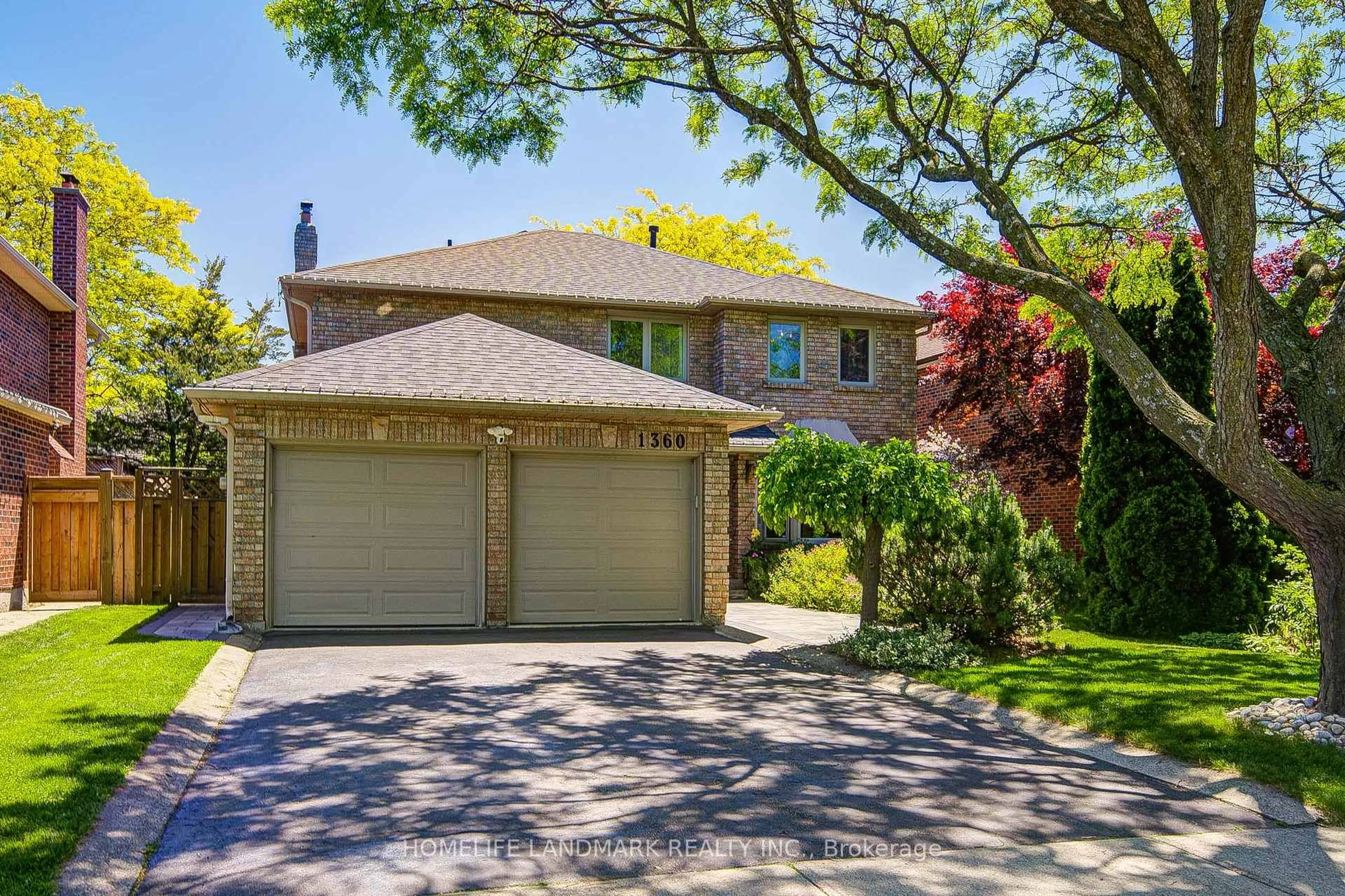 Unknown for 1360 Old English Lane, Oakville Ontario L6M 2P8