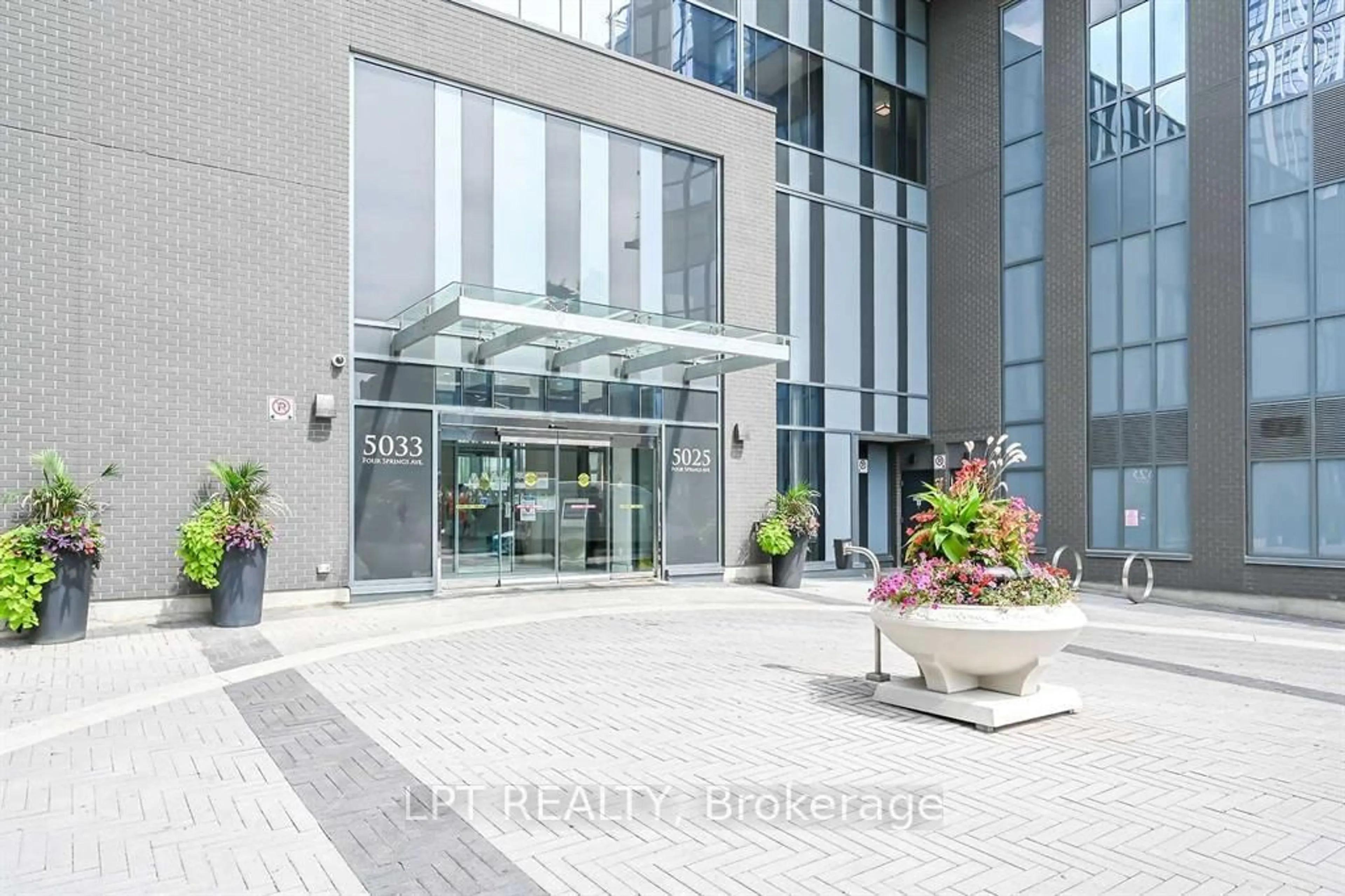 Unknown for 5025 Four Springs Ave #1305, Mississauga Ontario L5R 0G5