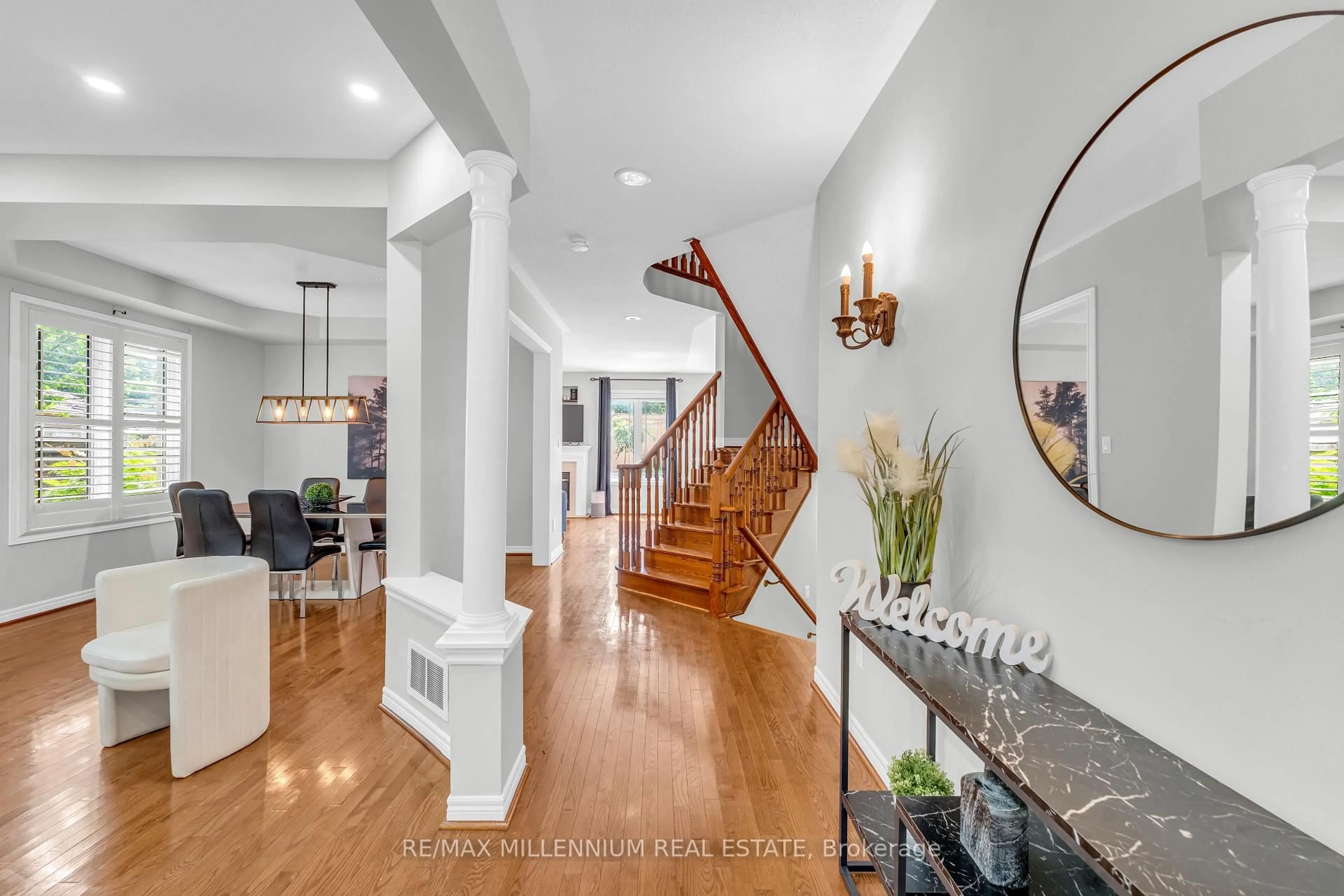 Indoor entryway for 28 Fogerty St, Brampton Ontario L6Y 5K2