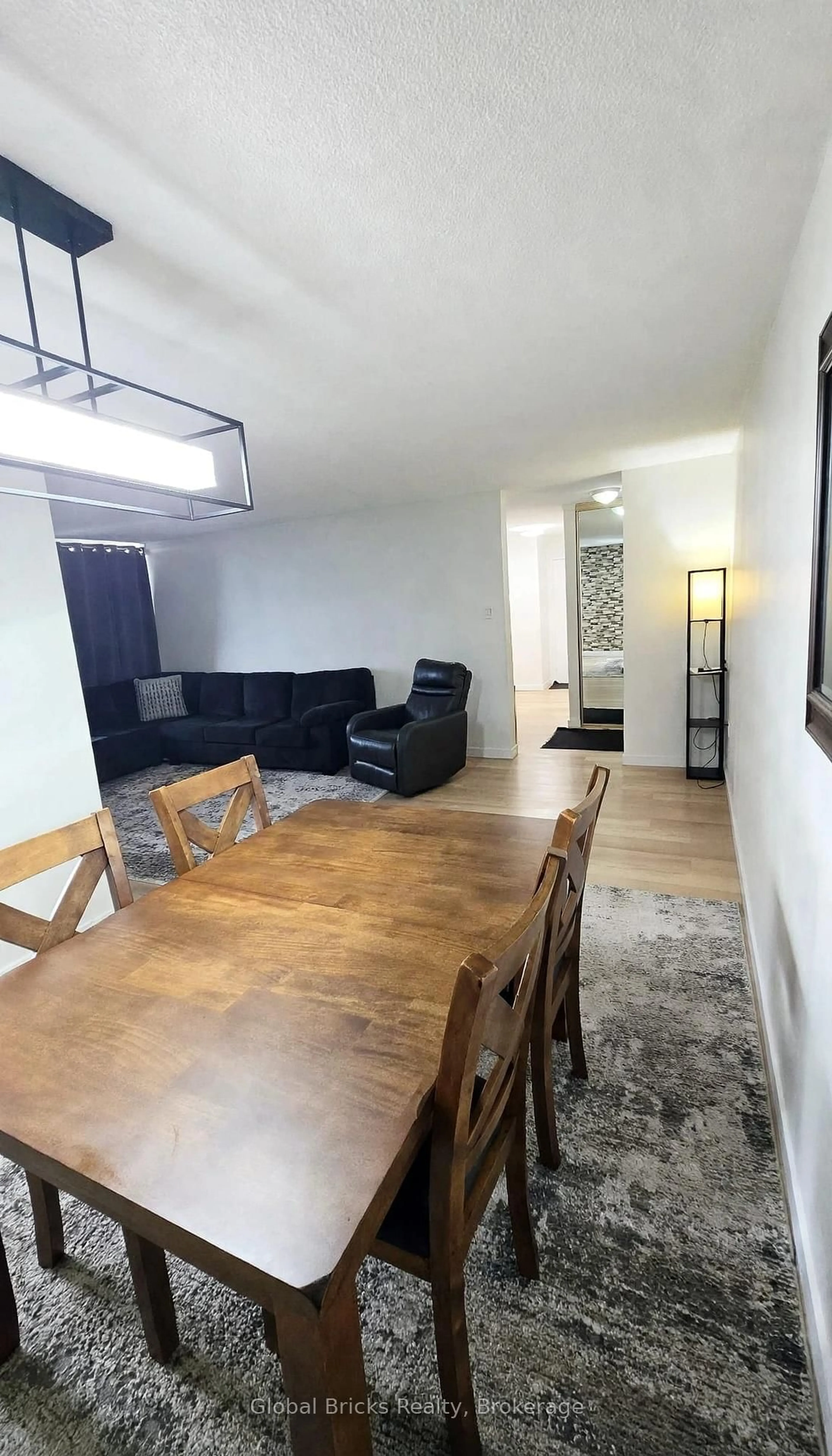 A pic of a room for 17 Knightsbridge Rd #1103, Brampton Ontario L6T 3X9