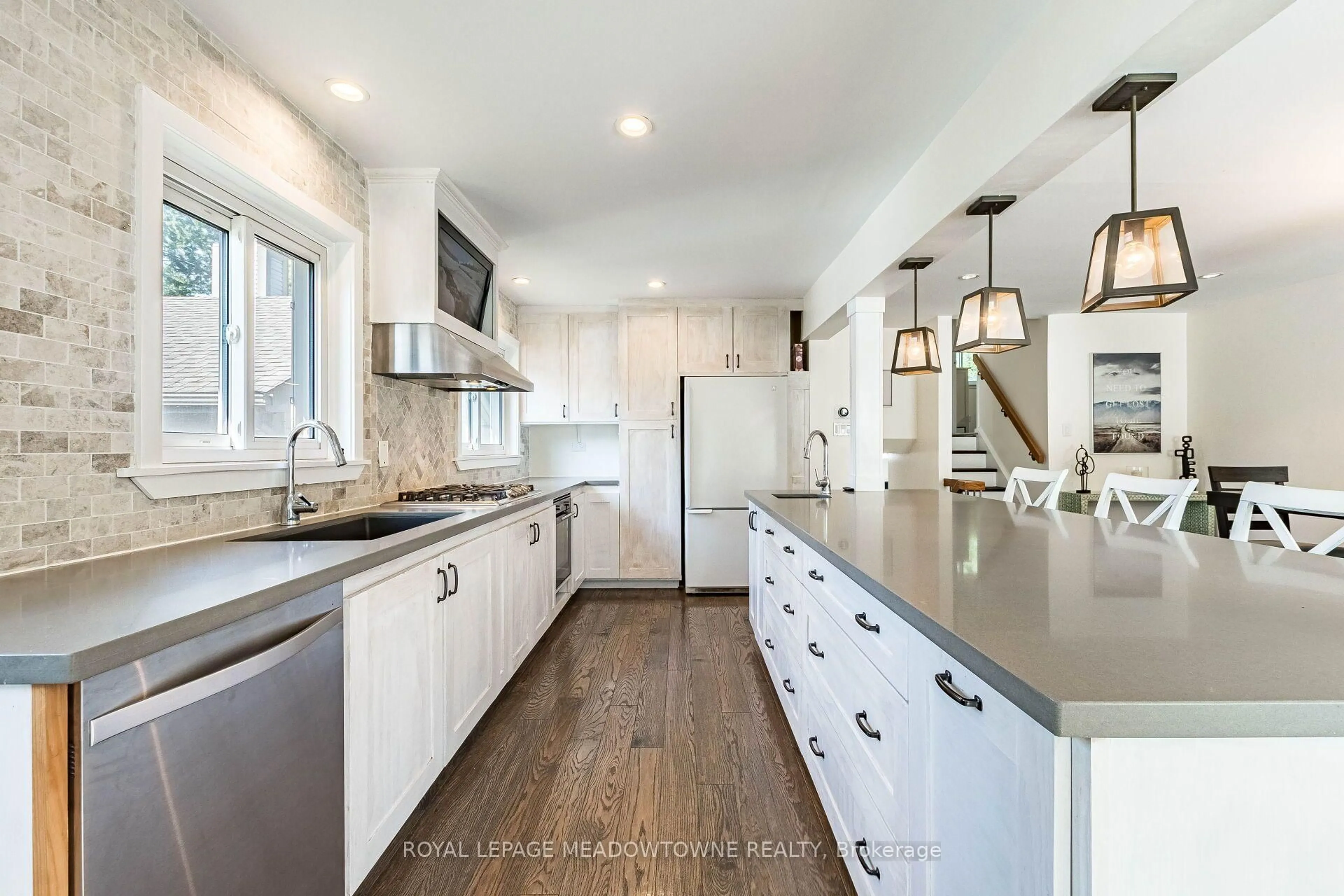 Open concept kitchen, unknown for 56 Sutter Ave, Brampton Ontario L6Z 1G7