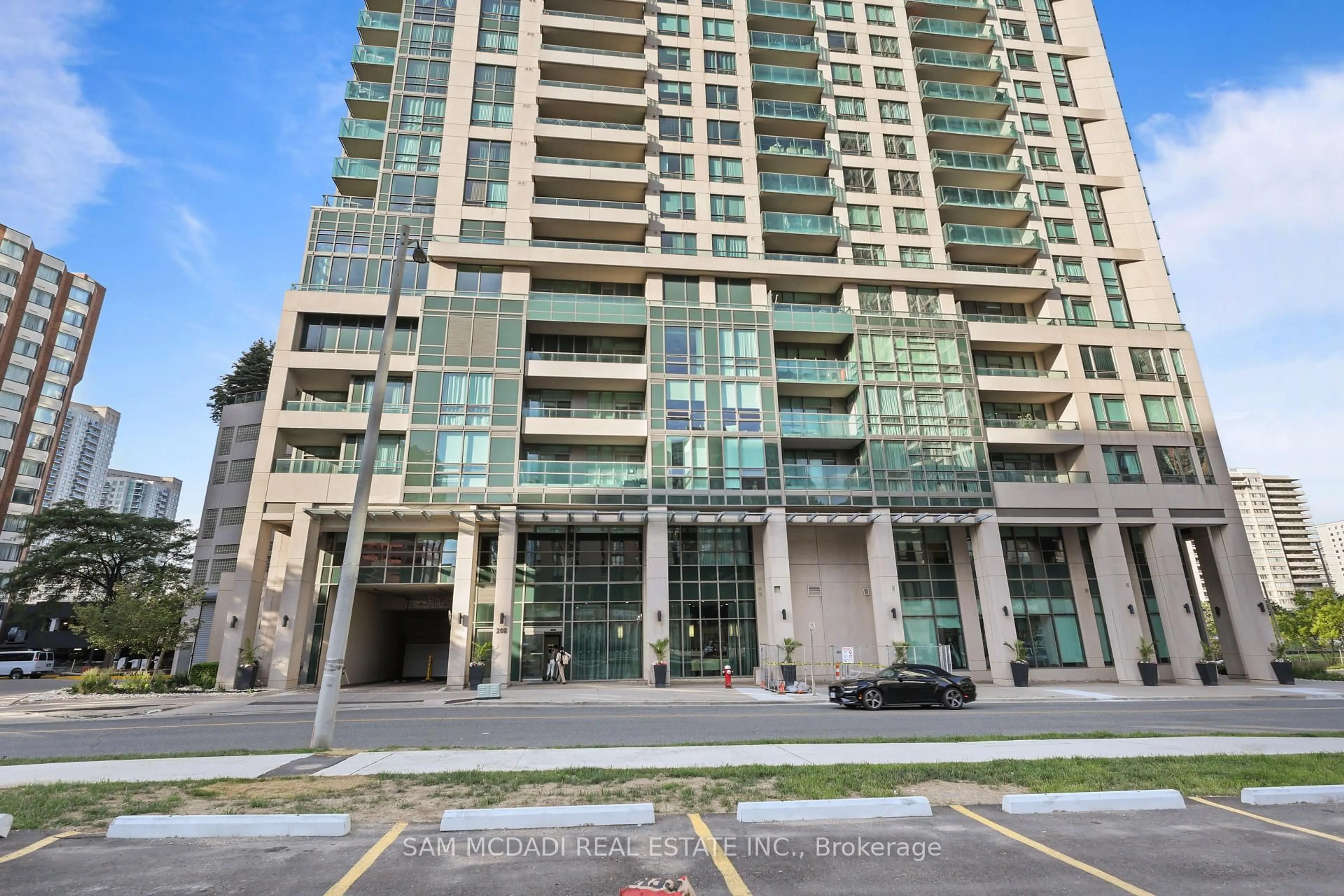 Indoor foyer for 208 Enfield Pl #1103, Mississauga Ontario L5B 0G8