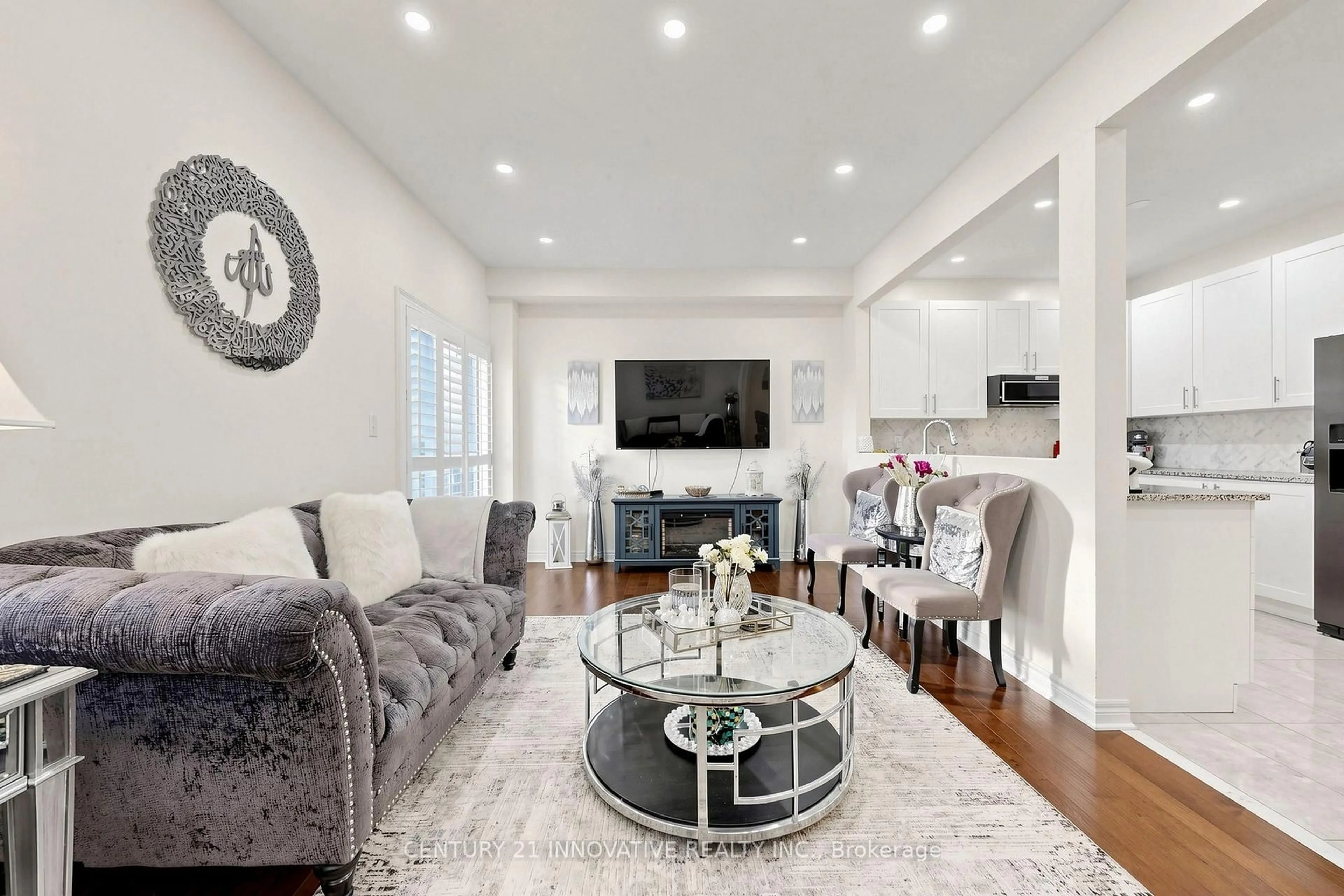 Living room with furniture, unknown for 446 Bessborough Dr, Milton Ontario L9T 8V5
