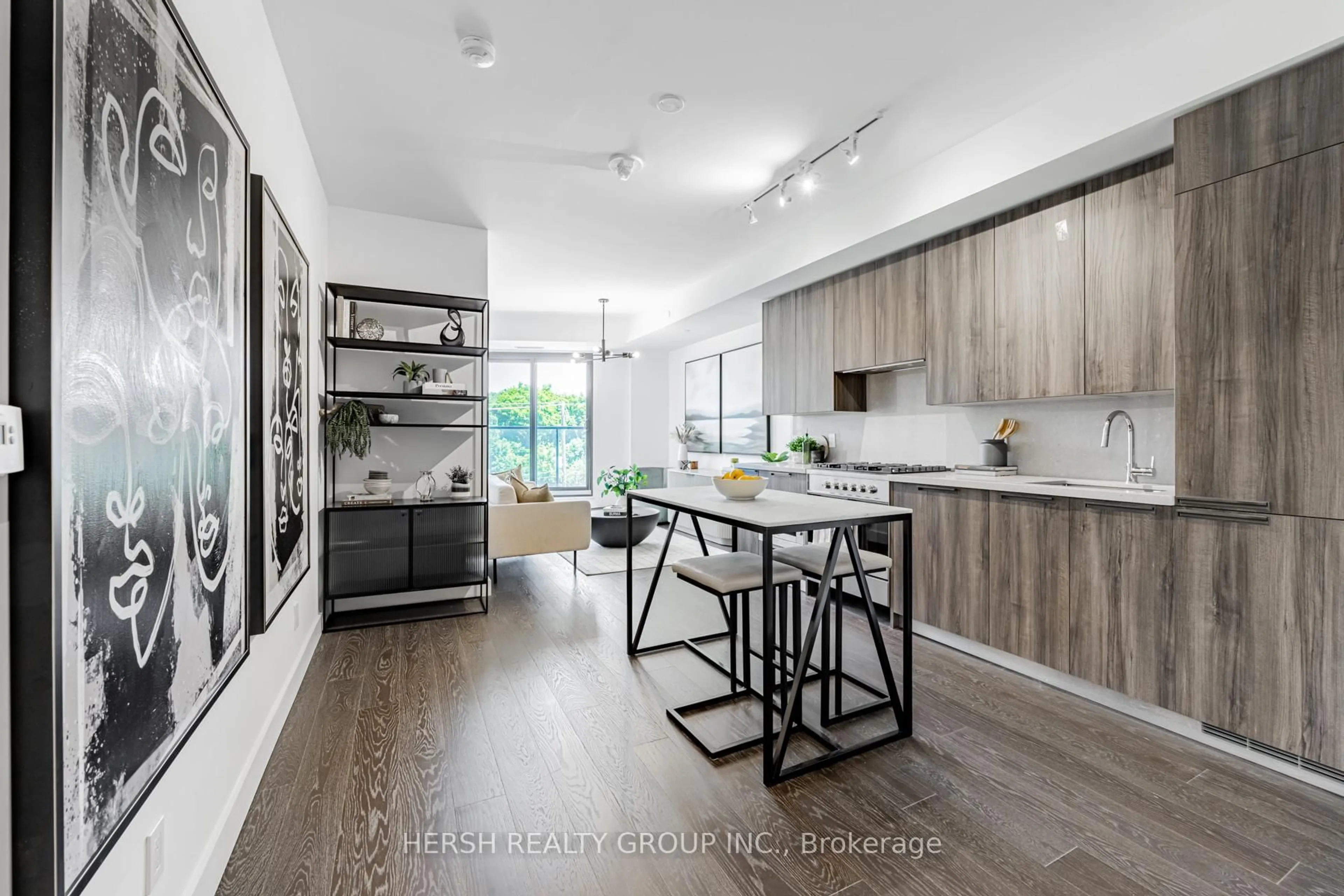 Open concept kitchen, unknown for 160 Kingsway Cres #310, Toronto Ontario M8X 0B5