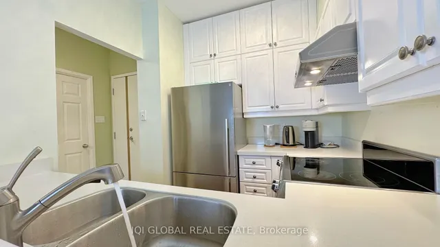 2511 Lakeshore Rd #109, Oakville 4