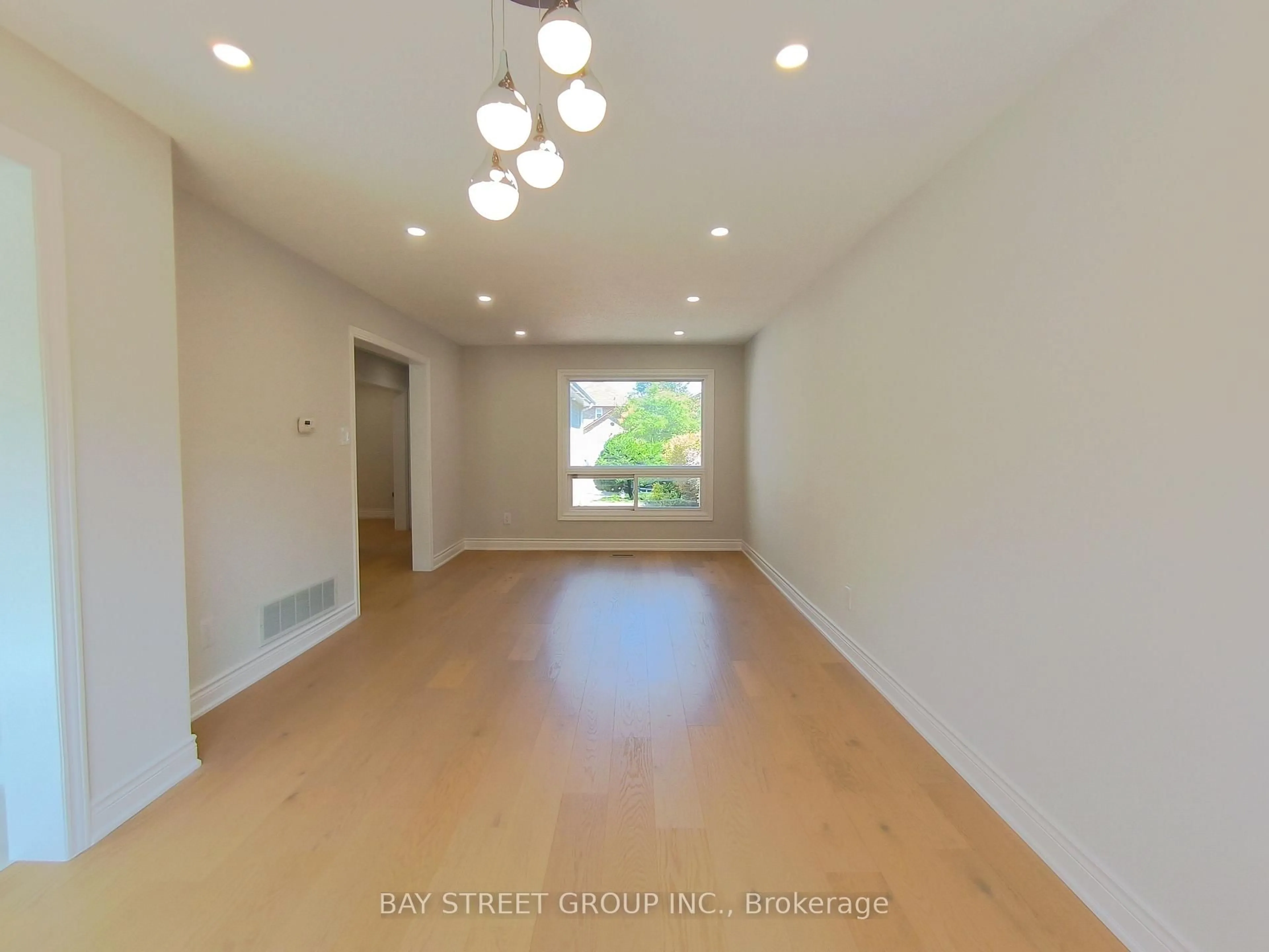 Unknown for 3282 Dragon Dr, Mississauga Ontario L5B 3G7