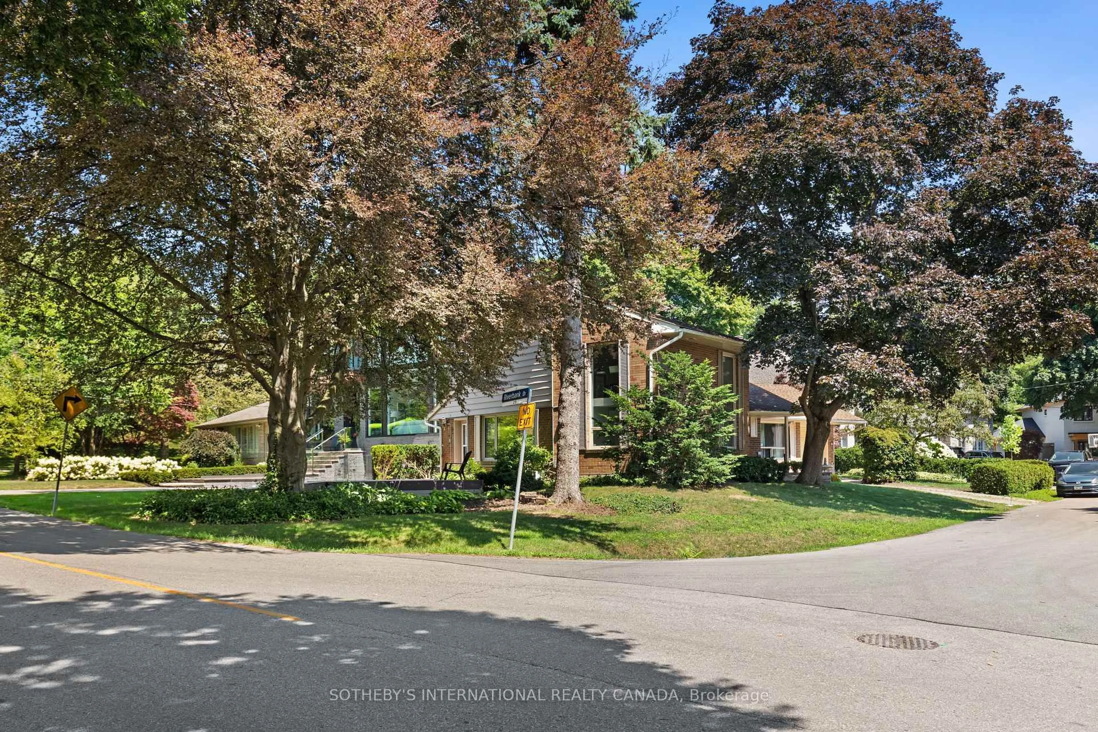 A pic from outside/outdoor area/front of a property/back of a property/a pic from drone, street for 9 Babington Crt, Toronto Ontario M9A 1J7