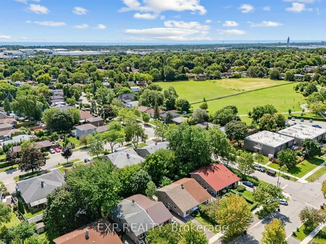 1586 Sandgate Cres, Mississauga 2