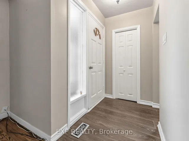 1586 Sandgate Cres, Mississauga 5