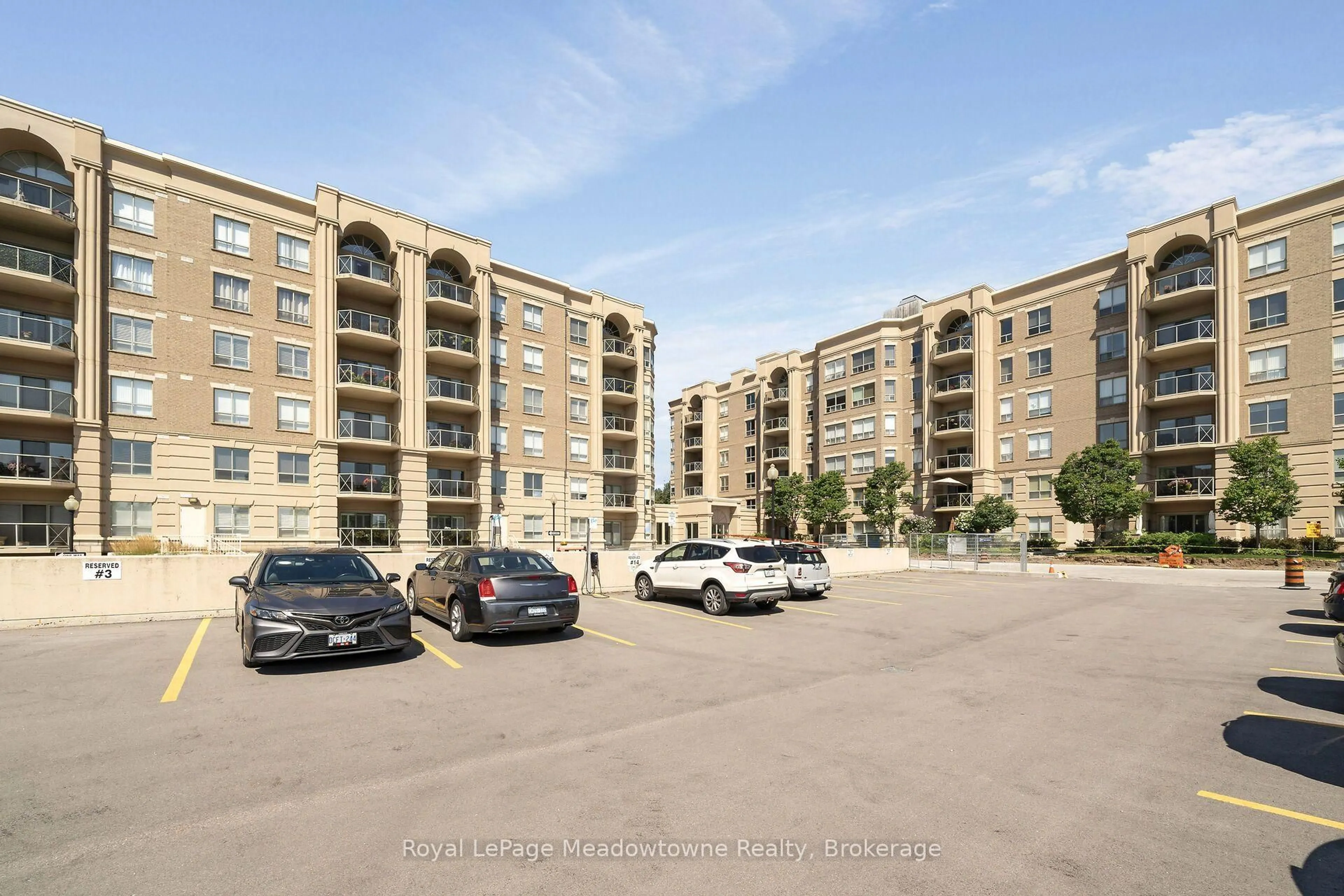 A pic from outside/outdoor area/front of a property/back of a property/a pic from drone, street for 2075 Amherst Heights Dr #210, Burlington Ontario L7P 5B8