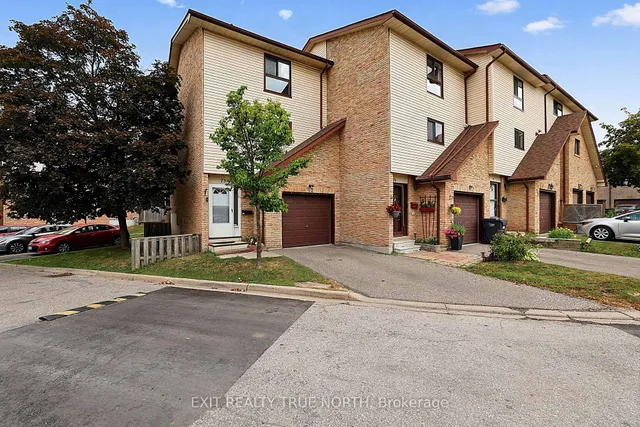 73 Collins Cres, Brampton 2