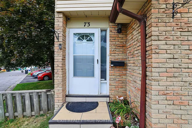 73 Collins Cres, Brampton 4